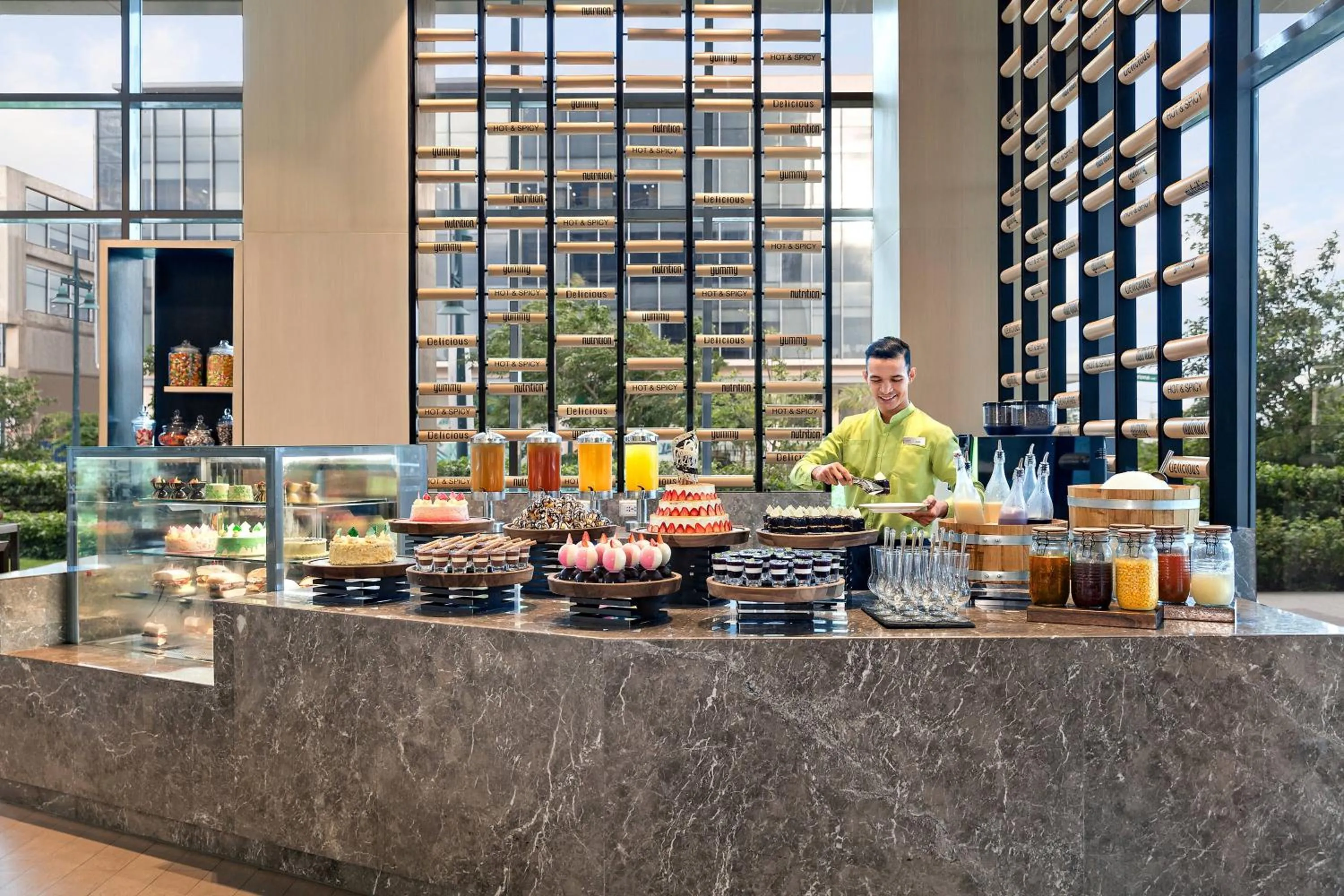 Lounge or bar in Courtyard by Marriott Iloilo