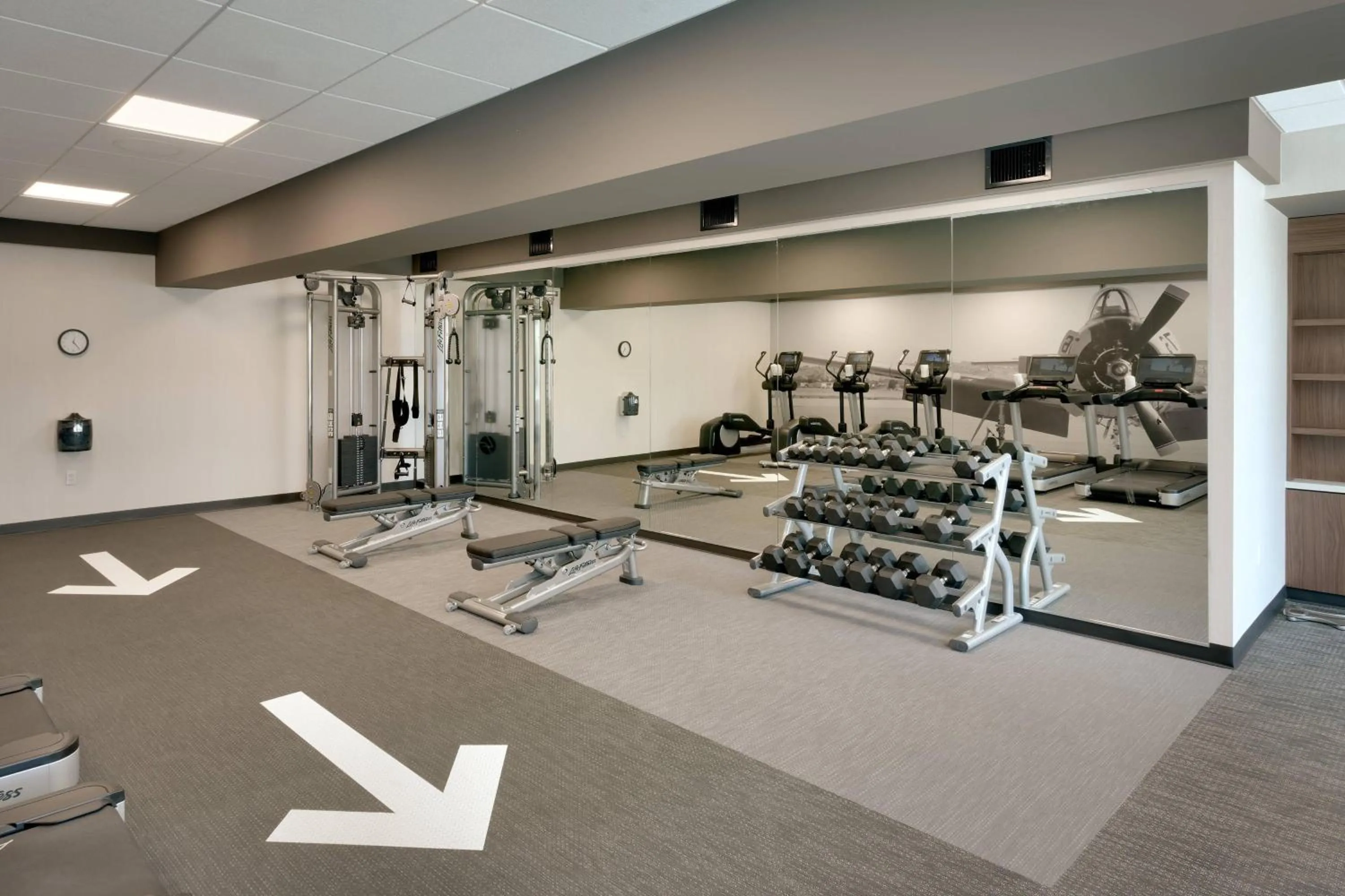 Fitness centre/facilities in Courtyard by Marriott Los Angeles LAX/Hawthorne