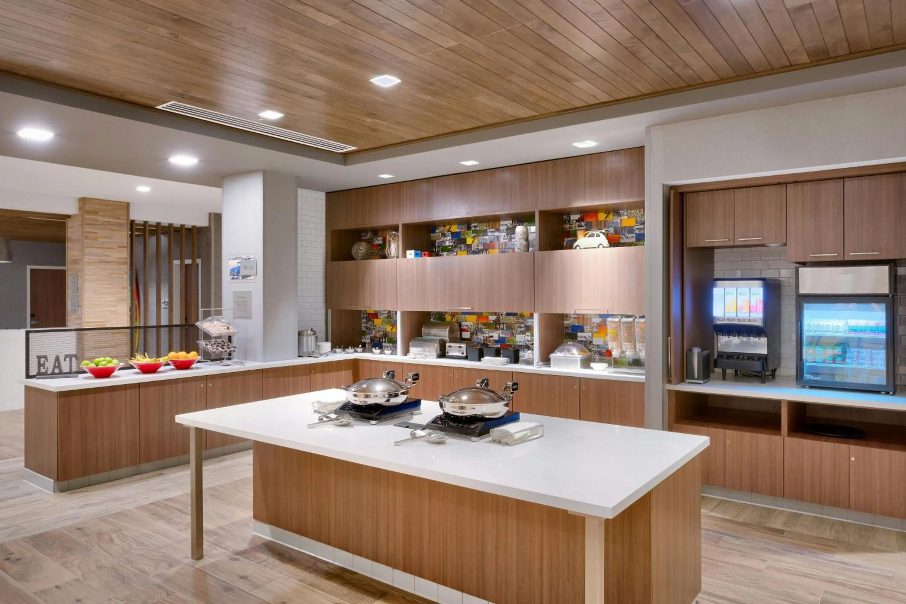 Breakfast in TownePlace Suites by Marriott Los Angeles LAX/Hawthorne