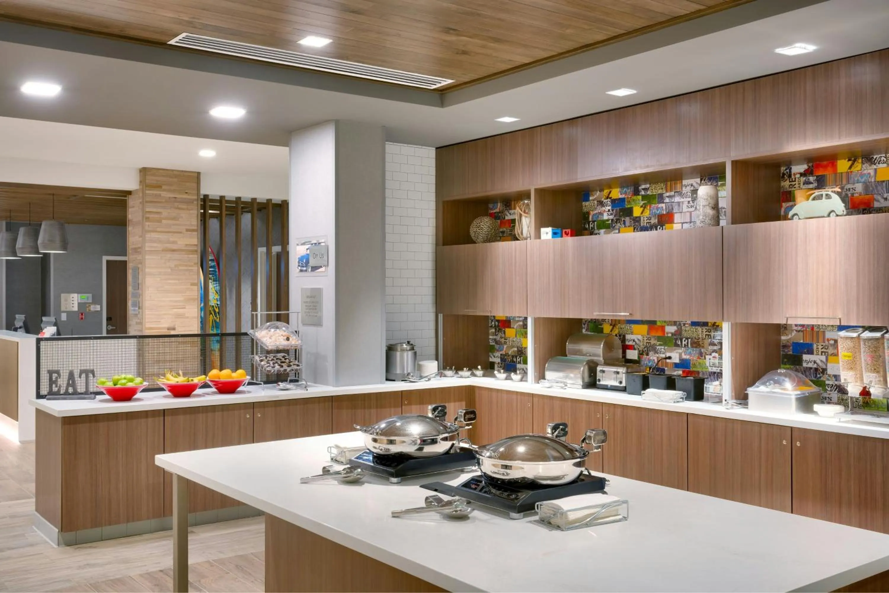 Breakfast in TownePlace Suites by Marriott Los Angeles LAX/Hawthorne