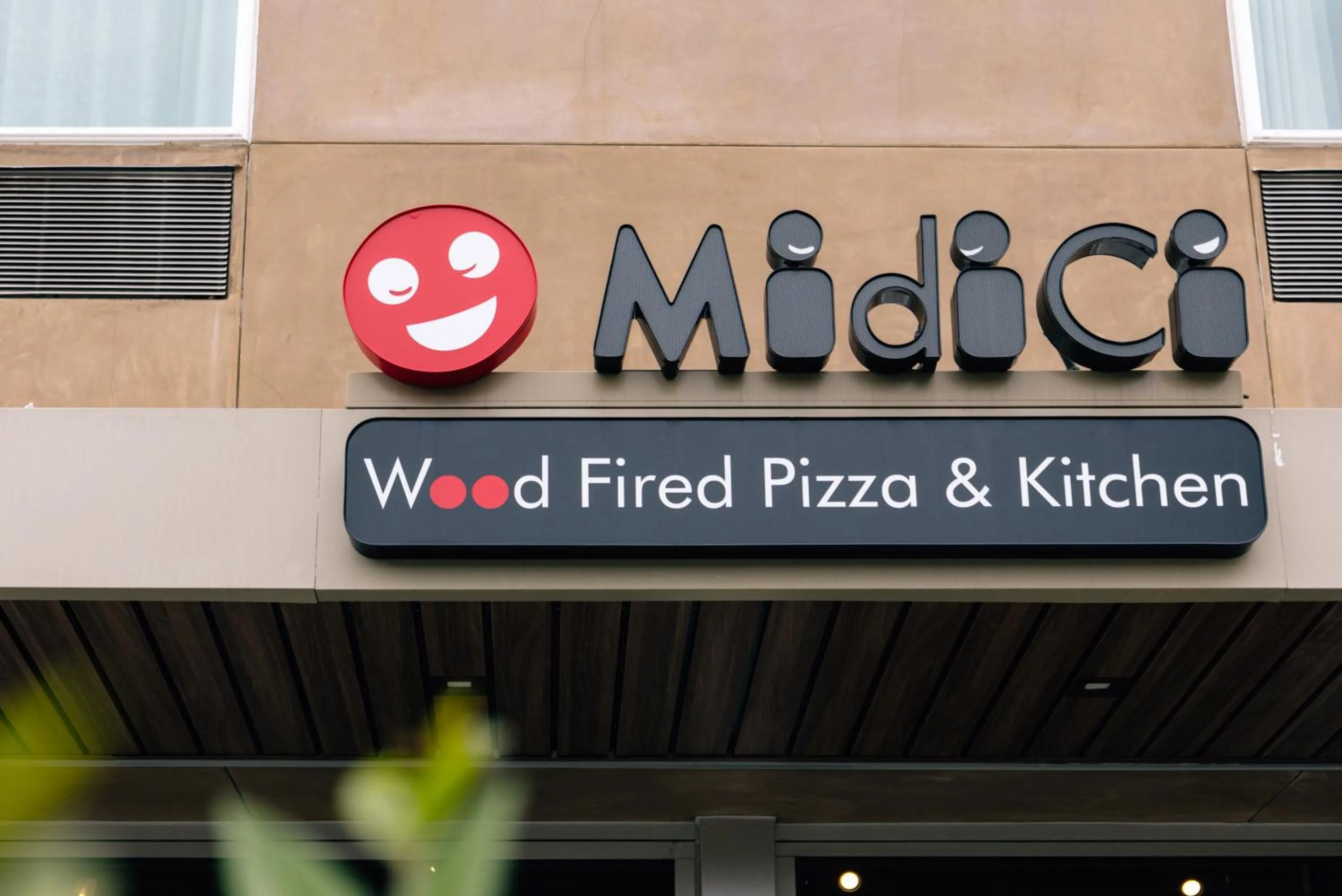 Restaurant/places to eat in TownePlace Suites by Marriott Los Angeles LAX/Hawthorne