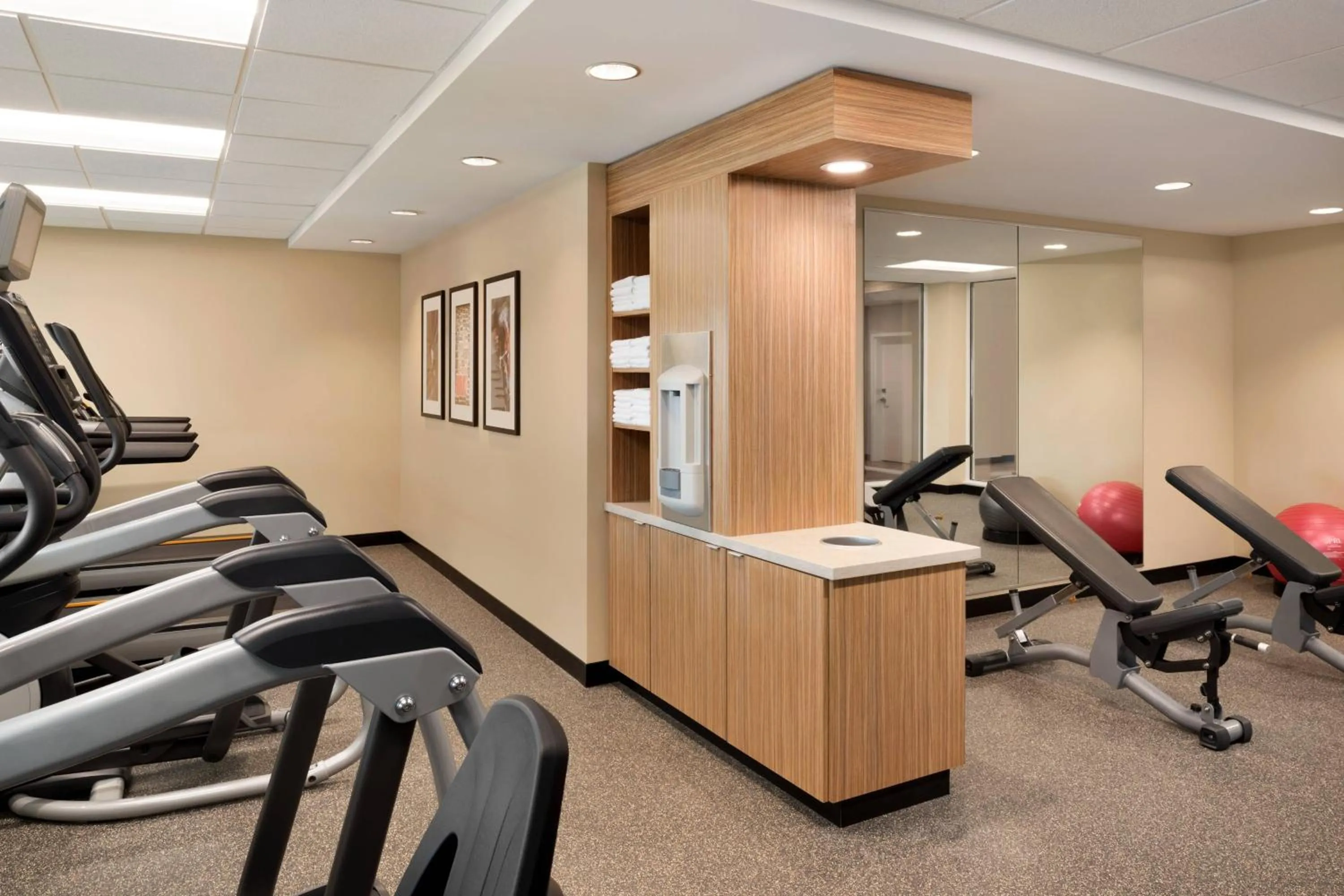 Fitness centre/facilities in TownePlace Suites by Marriott Joliet Minooka