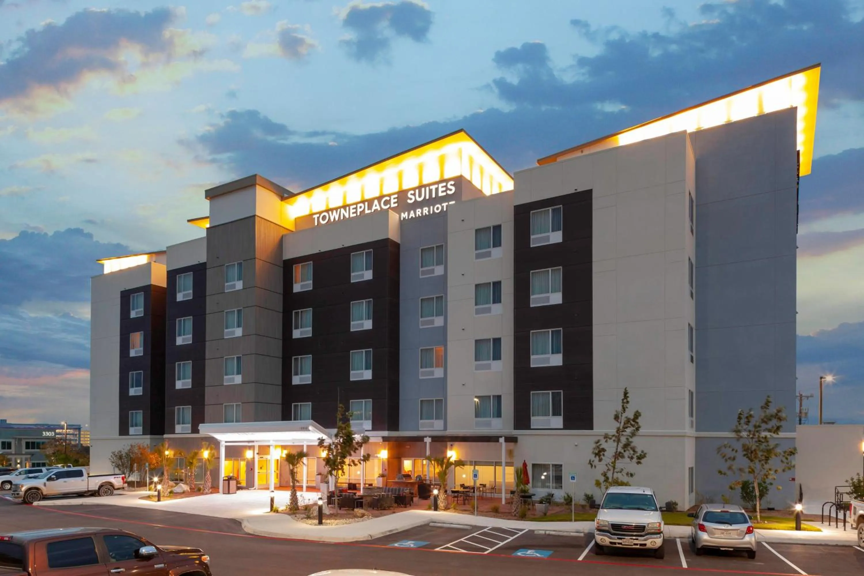 Property building in TownePlace Suites by Marriott San Antonio Westover Hills