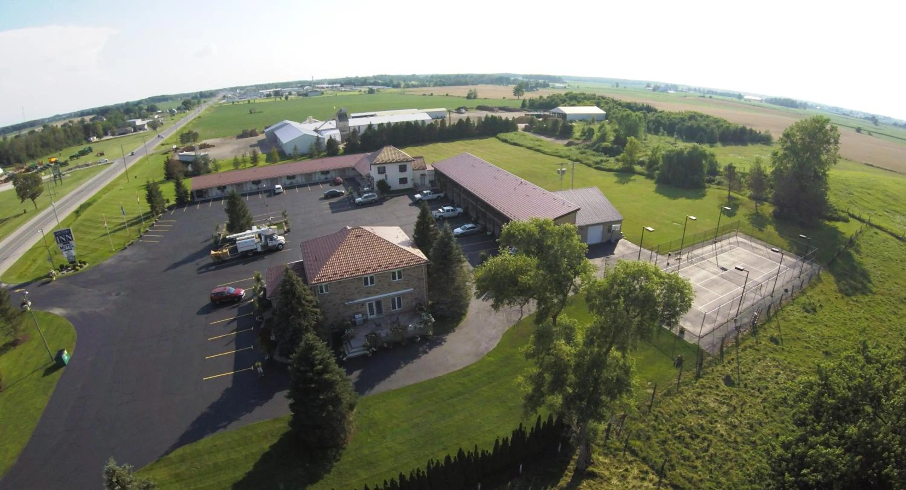 Property building in Country Inn Listowel