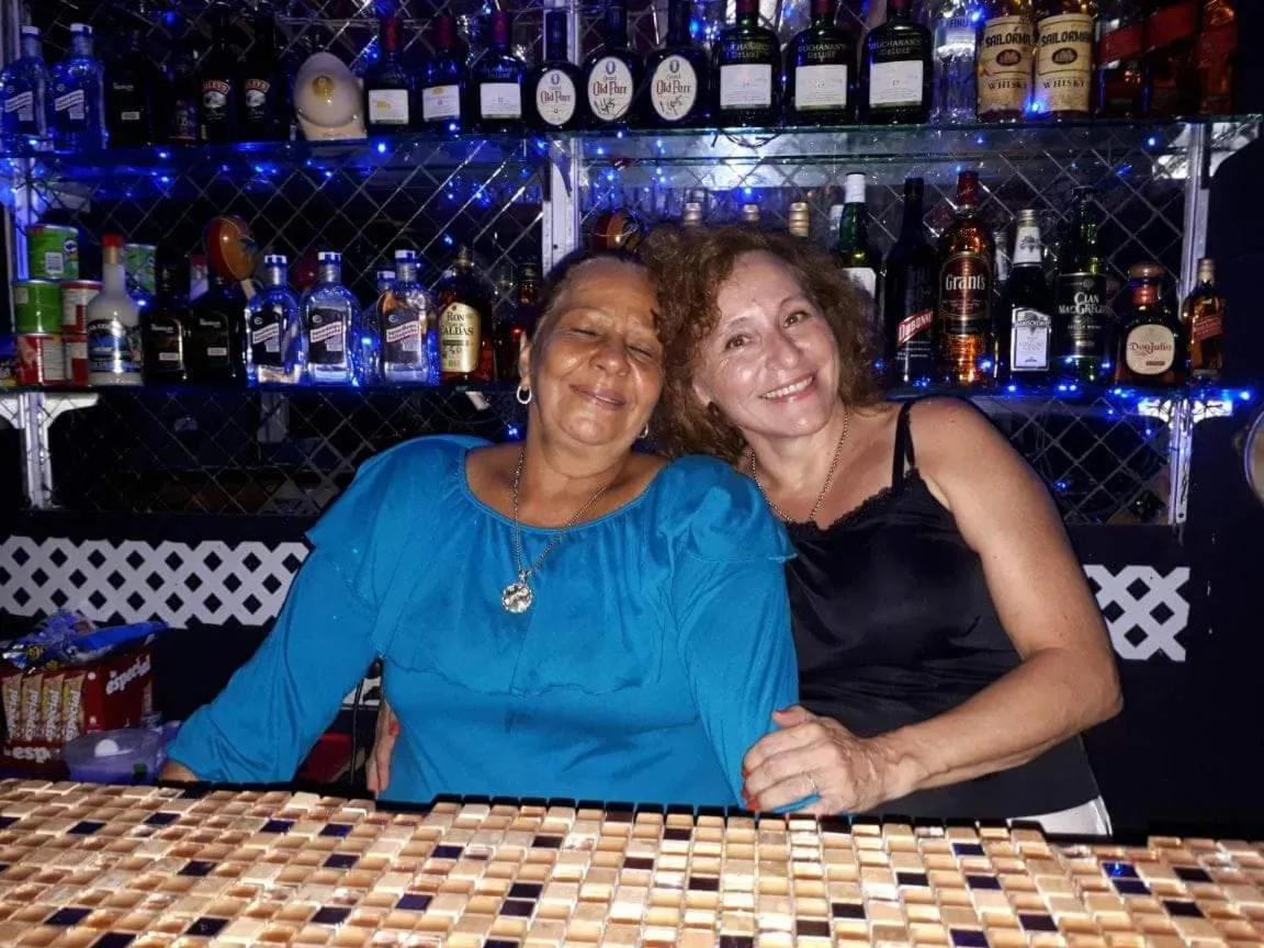 Lounge or bar in Posada Nativa Licy