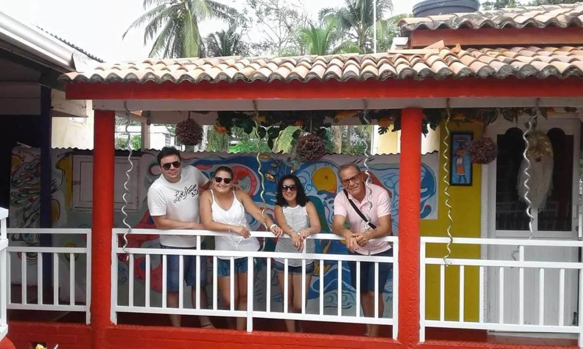 group of guests in Posada Nativa Licy