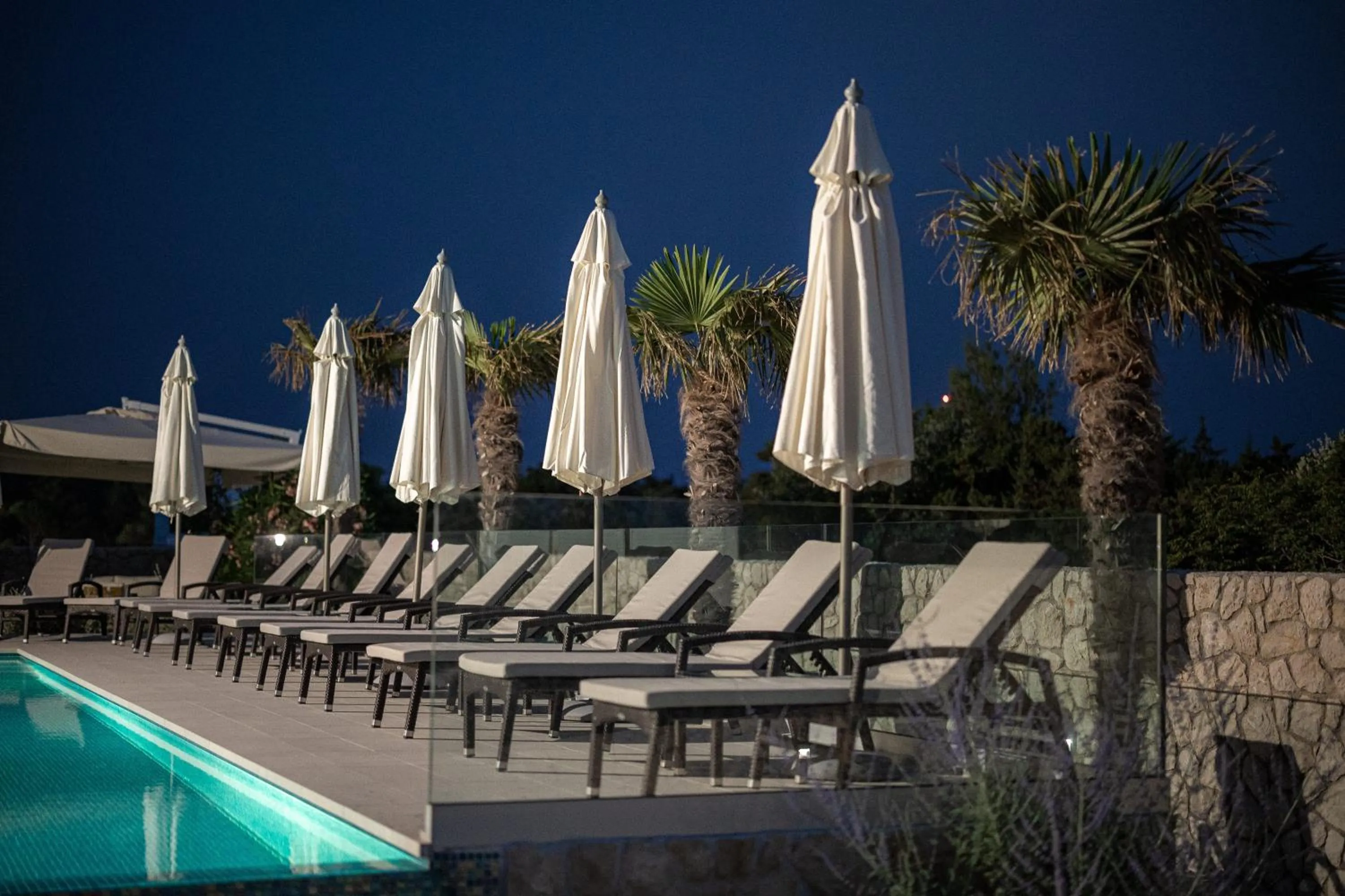 Swimming pool in Aparthotel Joel