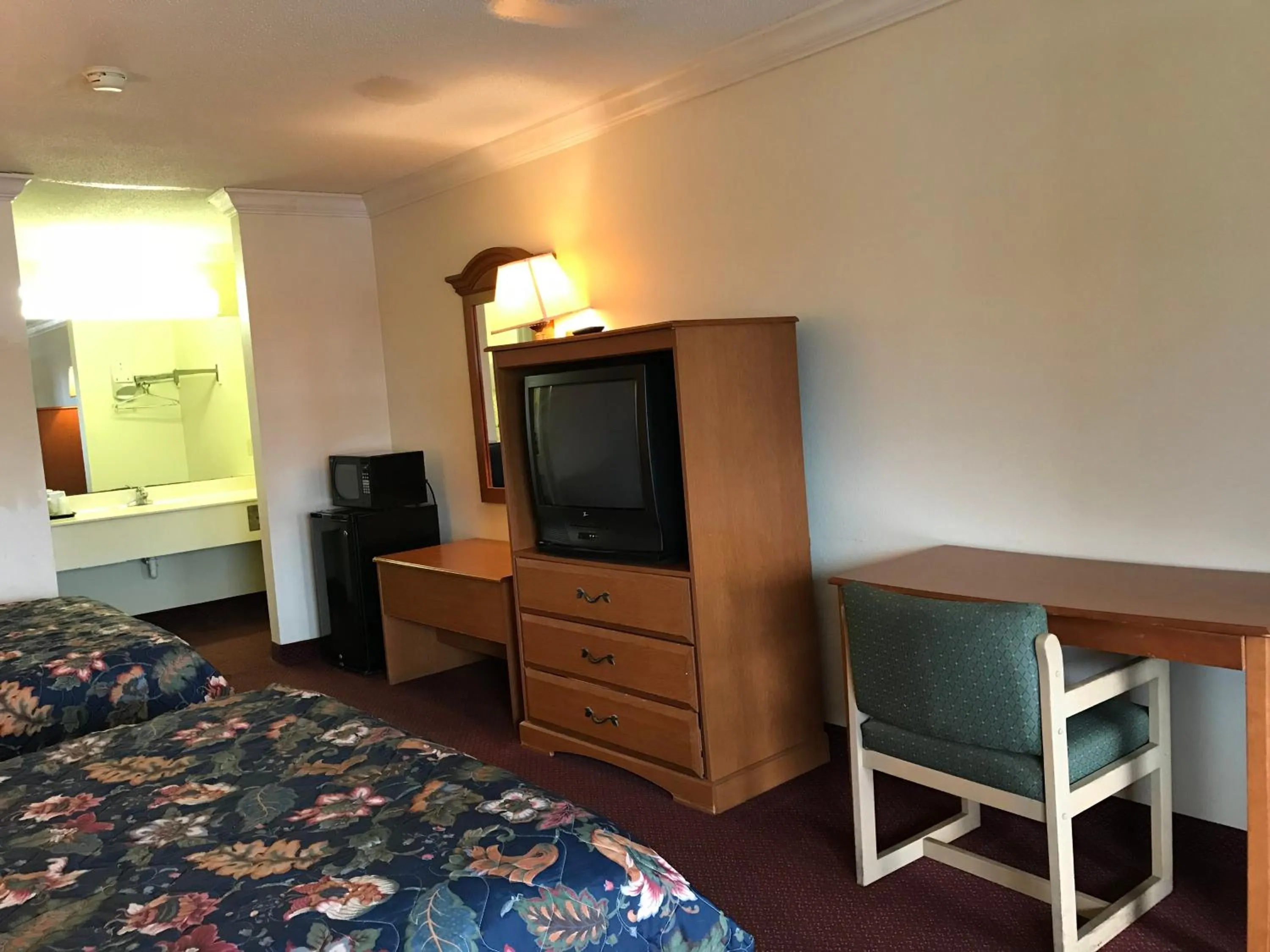 Bed in Bayfront Inn Biloxi