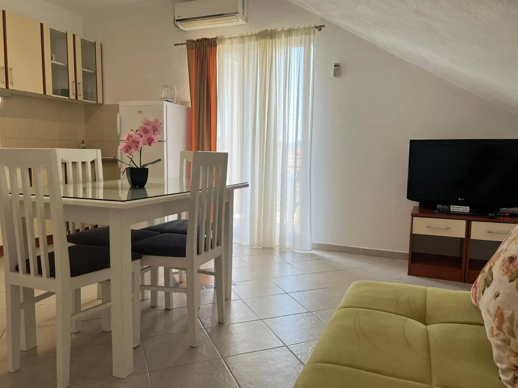 One-Bedroom Apartment in Apartmani Bekonja One-Bedroom Apartment in Apartmani Bekonja