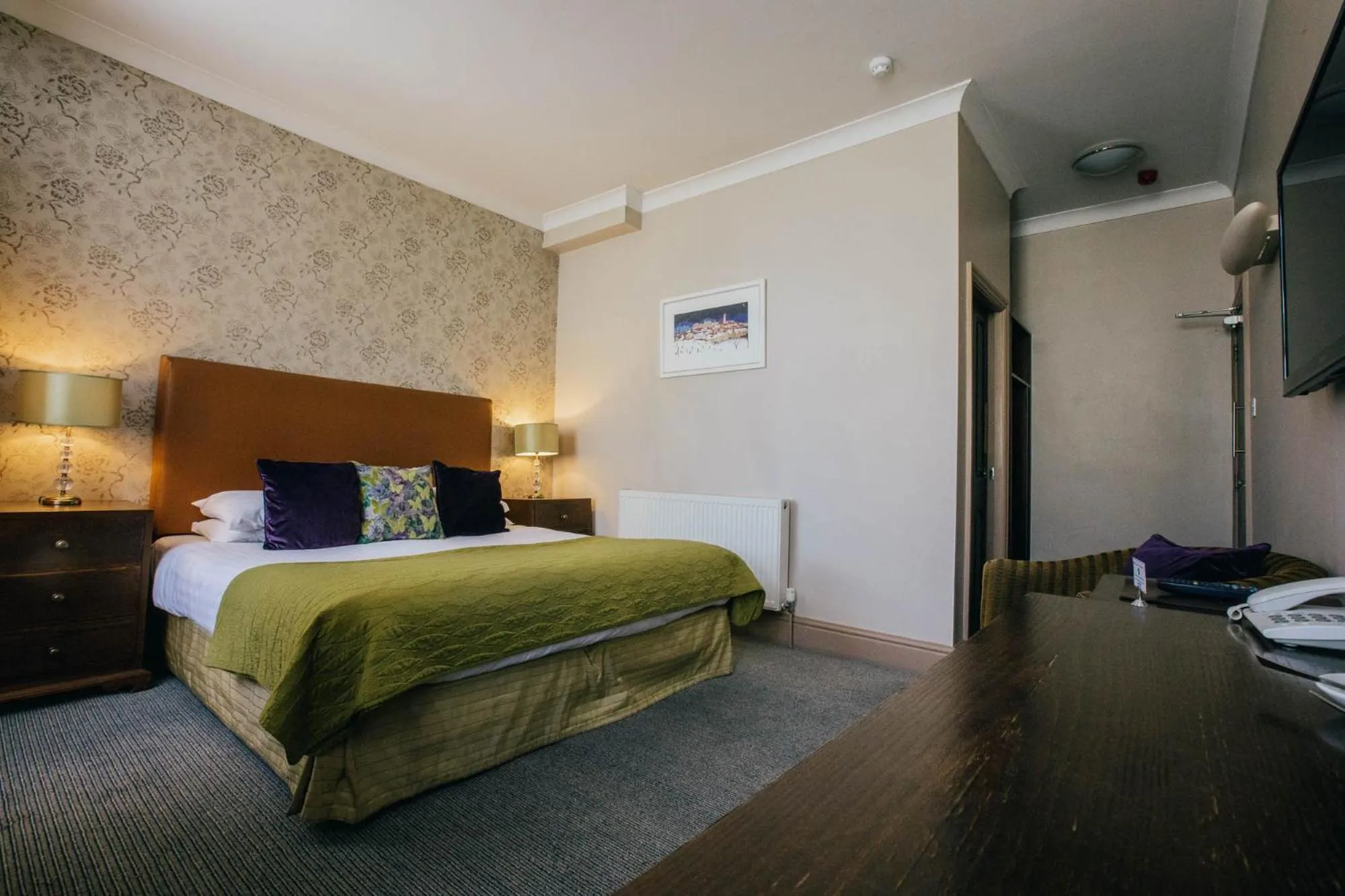 Bed in The Sun Hotel & Bar