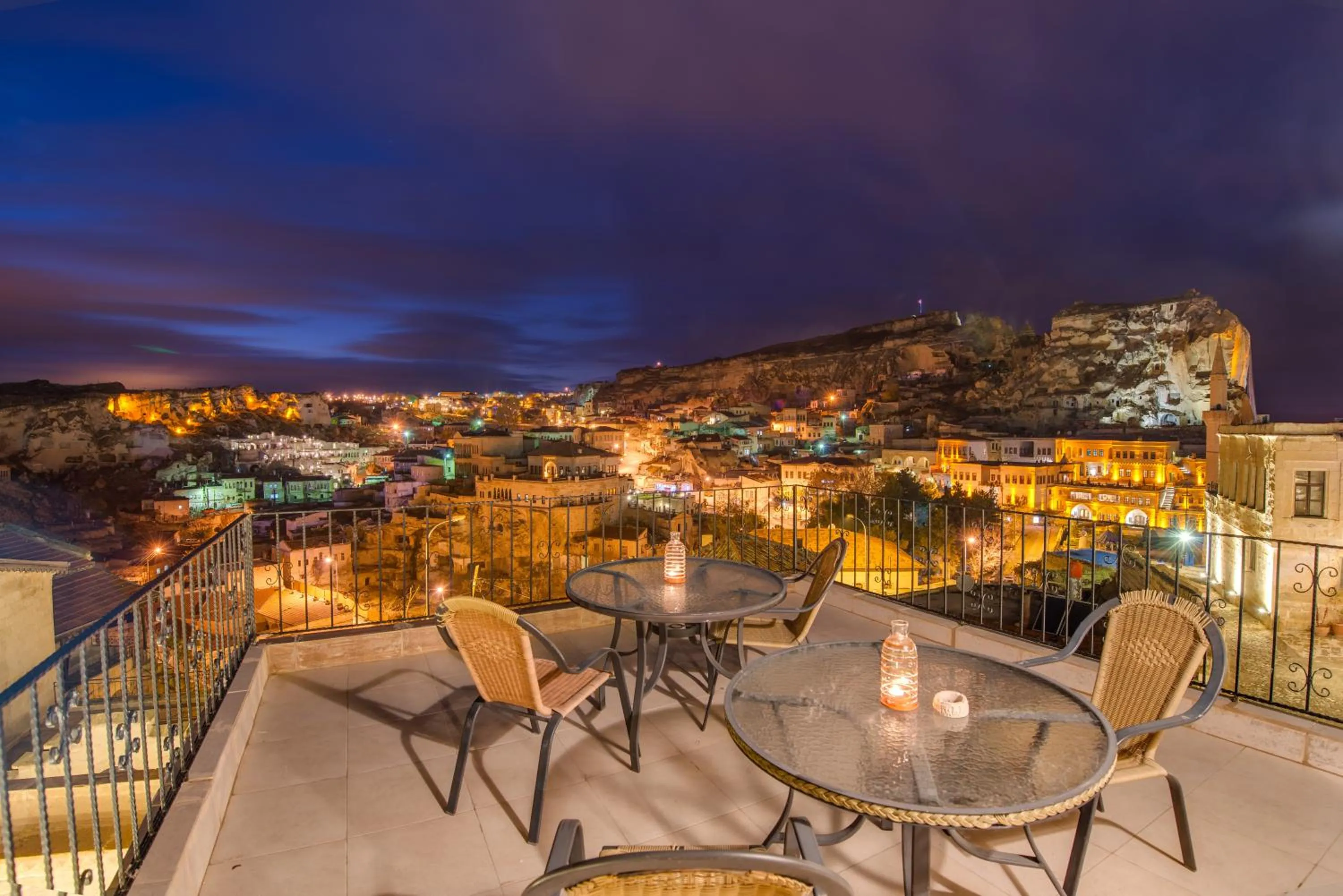 Restaurant/places to eat in Hotel Temenni Evi