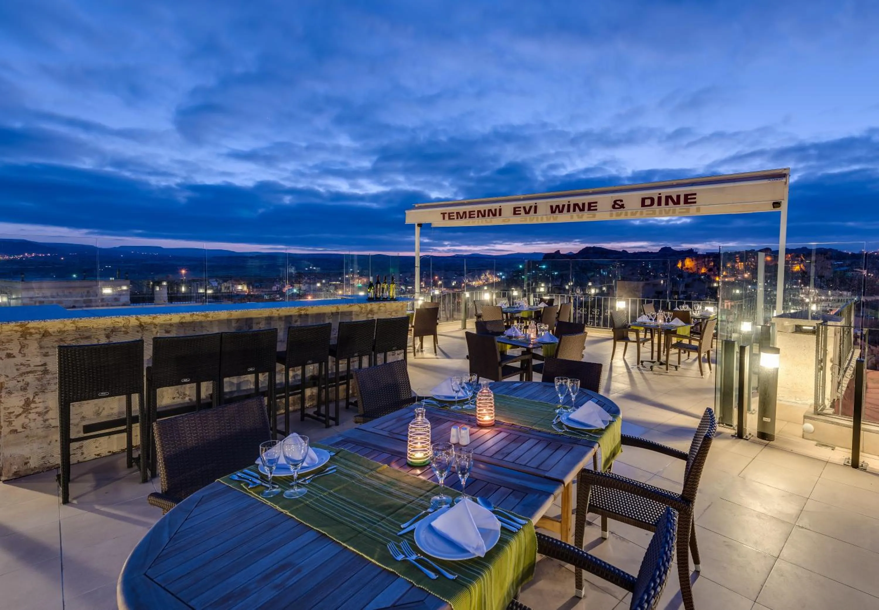 Restaurant/places to eat in Hotel Temenni Evi