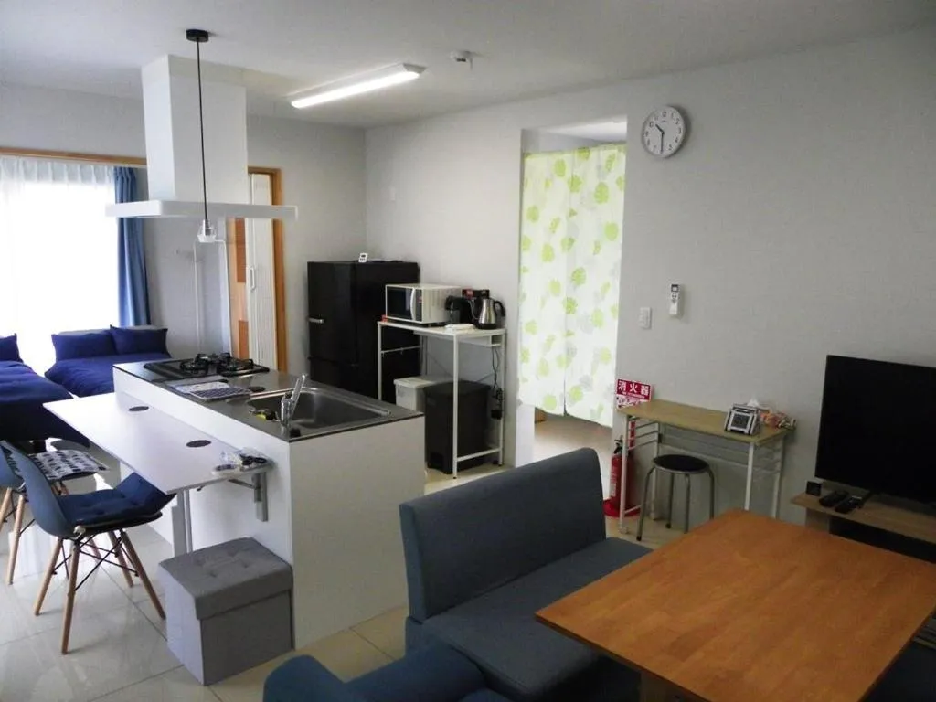 Communal lounge/ TV room in Guest House Miyakojima