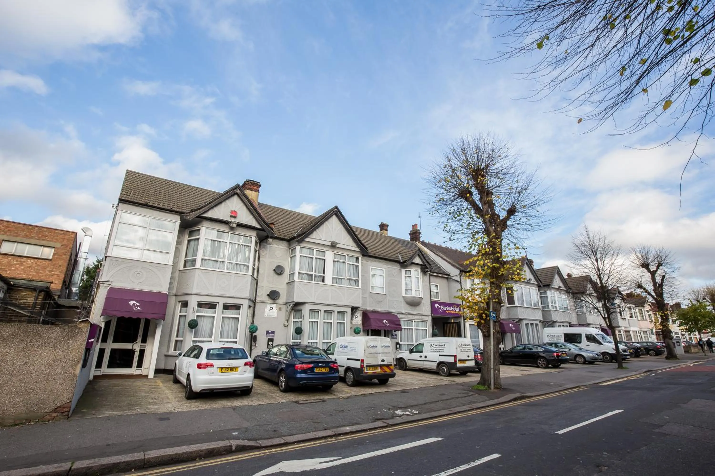 Day, Property Building in Banks Hotel