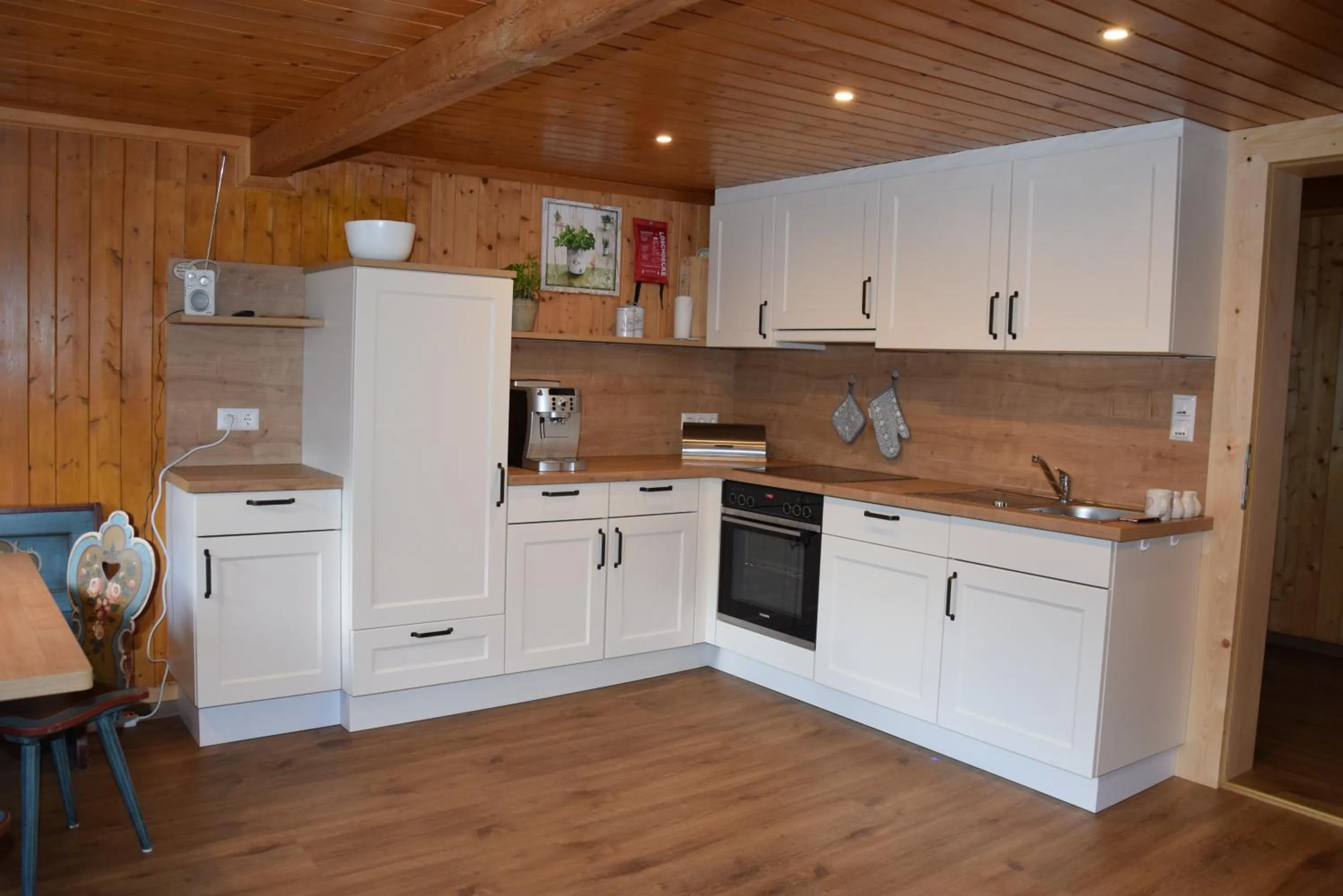 Kitchen or kitchenette in Ferienwohnung Suntinger