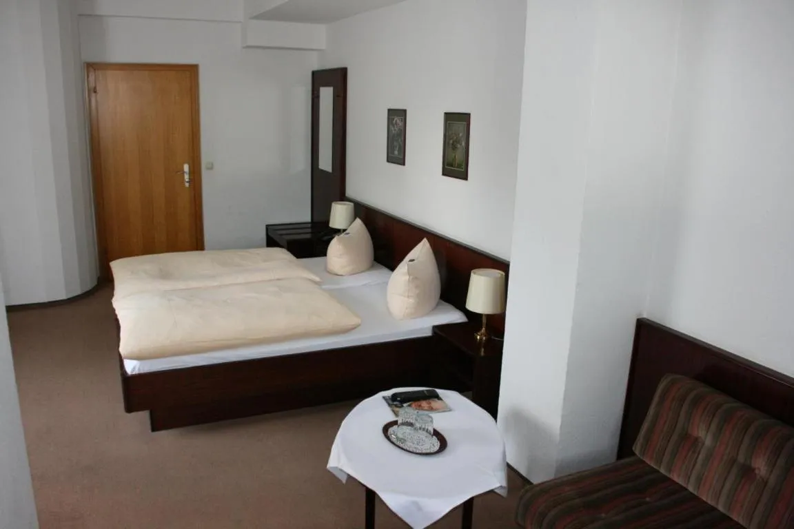 Photo of the whole room, Bed in Hotel Diening