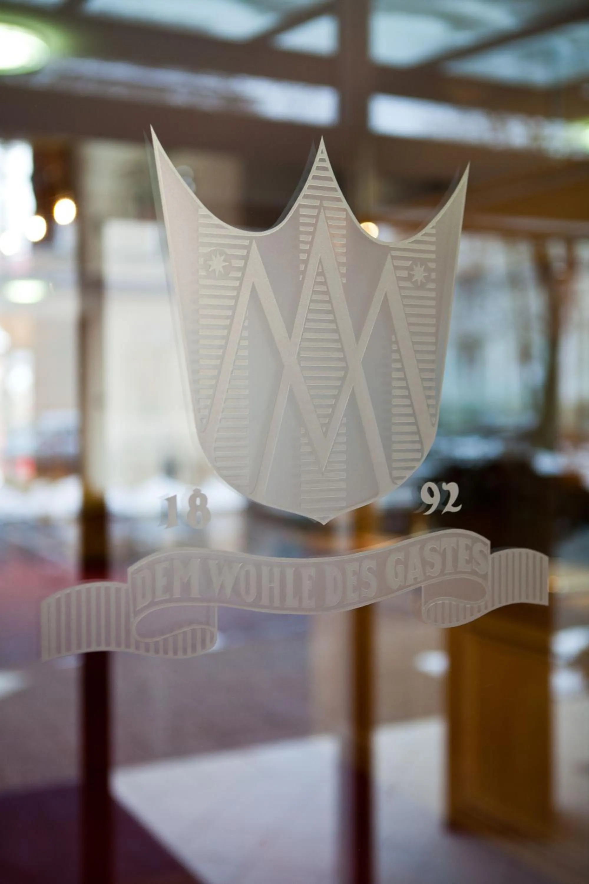 Property logo or sign in Hotel Vier Jahreszeiten