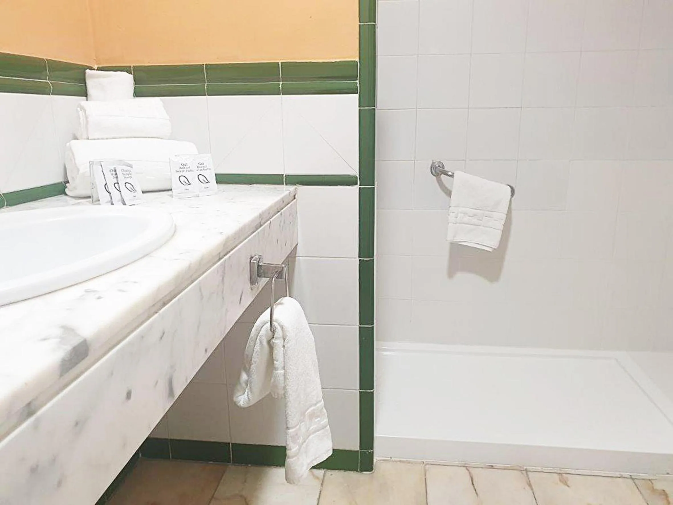 Bathroom in Ele Andarax