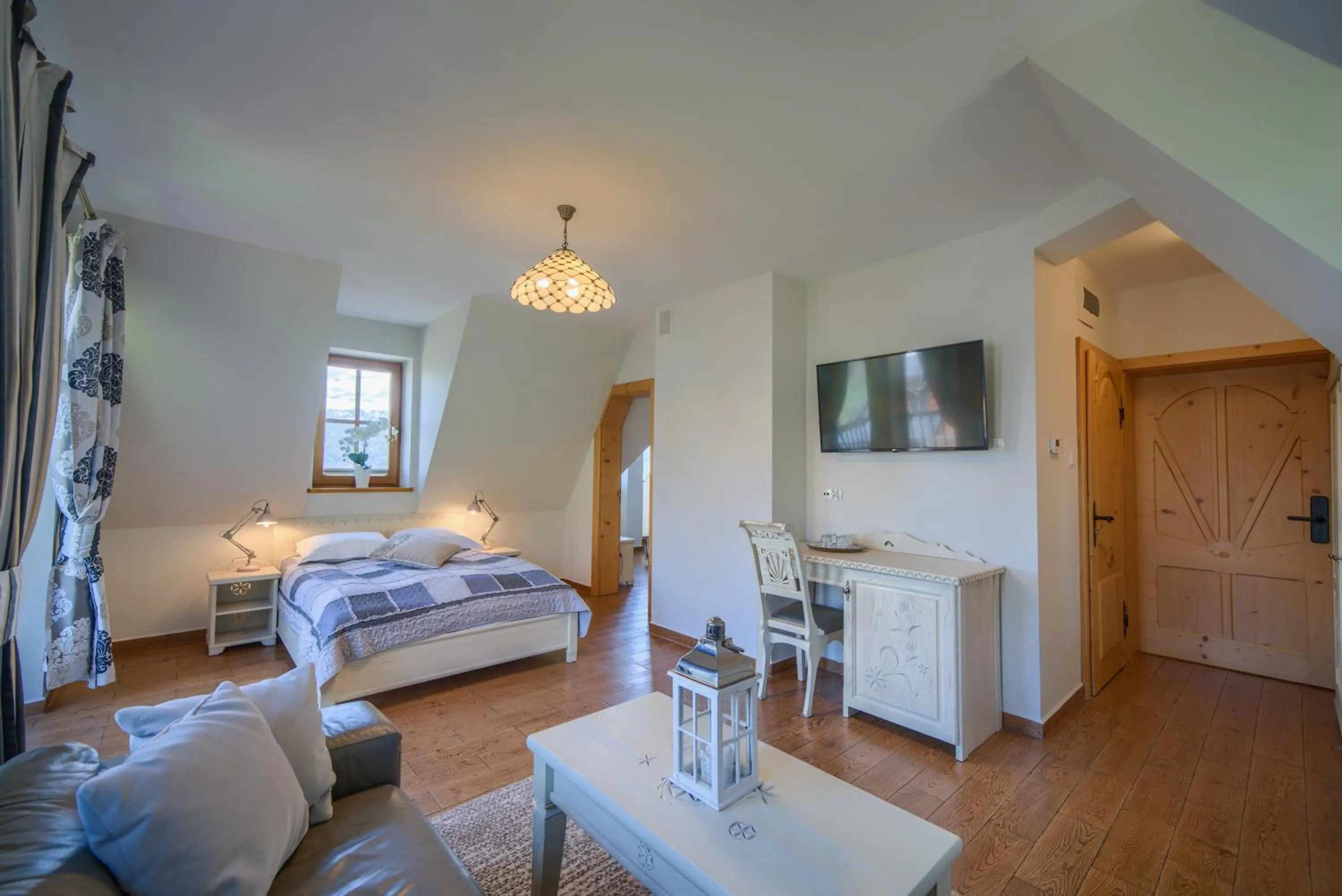 Bed in Butorowy Dwór