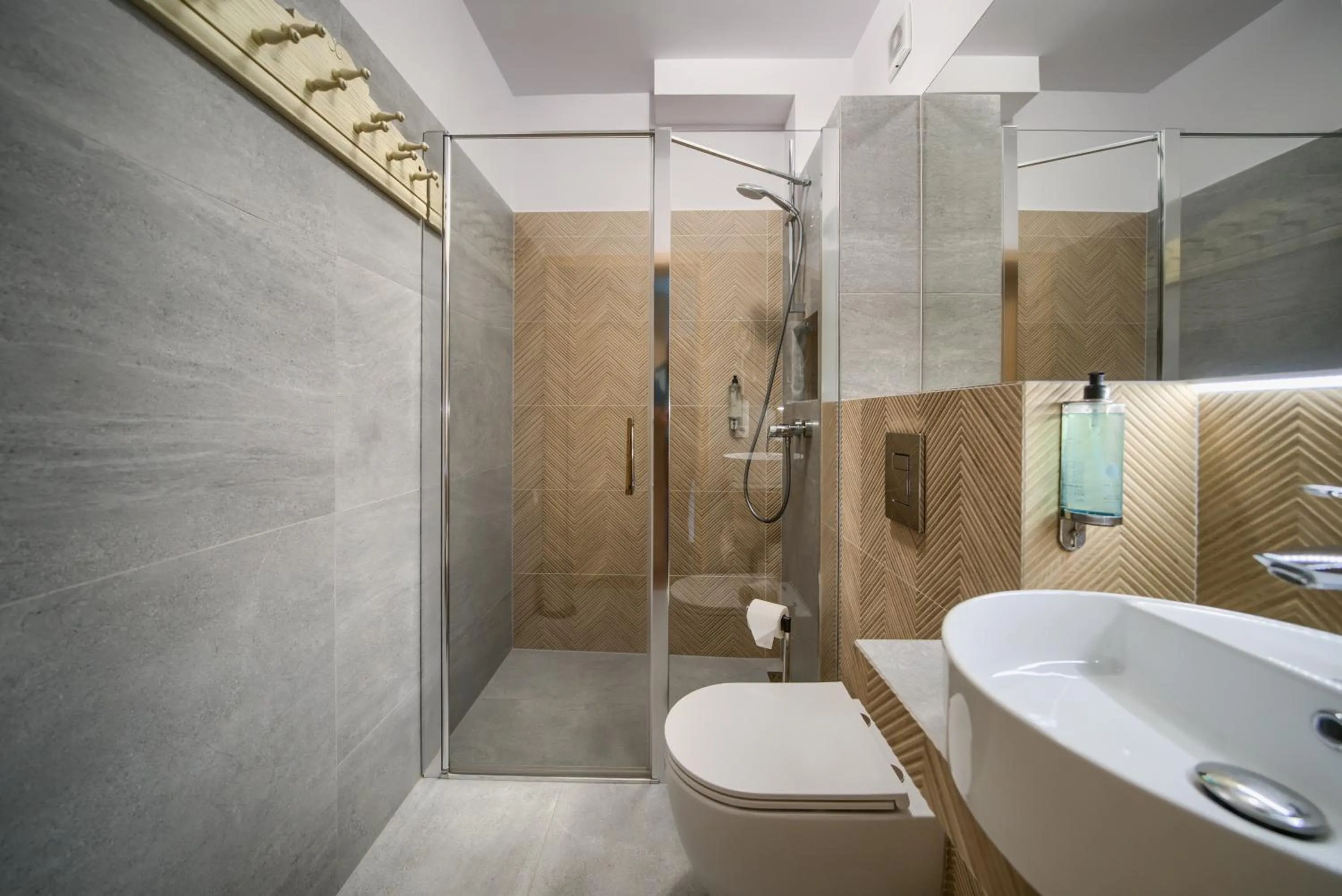 Shower in Butorowy Dwór