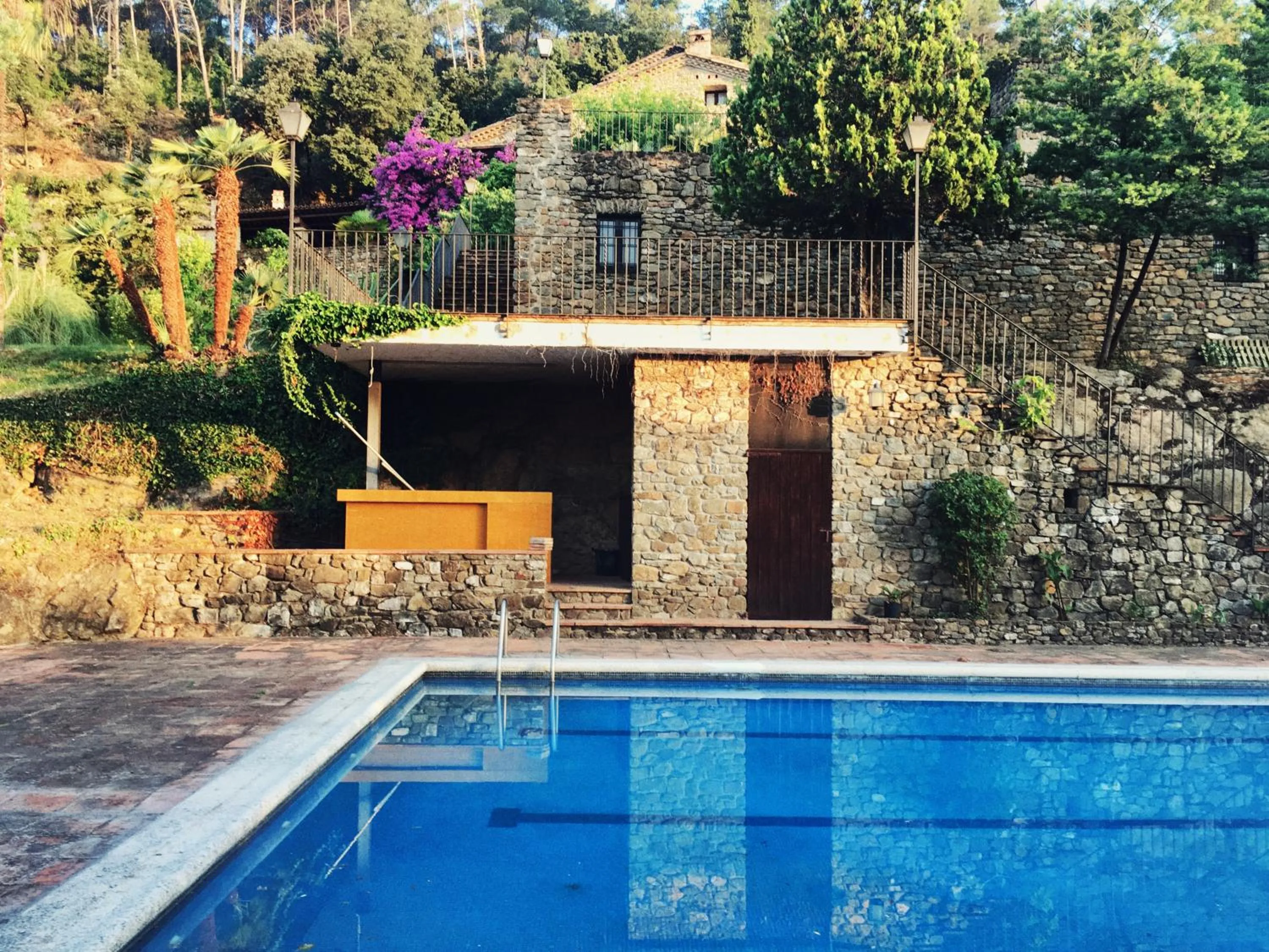 Facade/entrance in Masia Can Pou