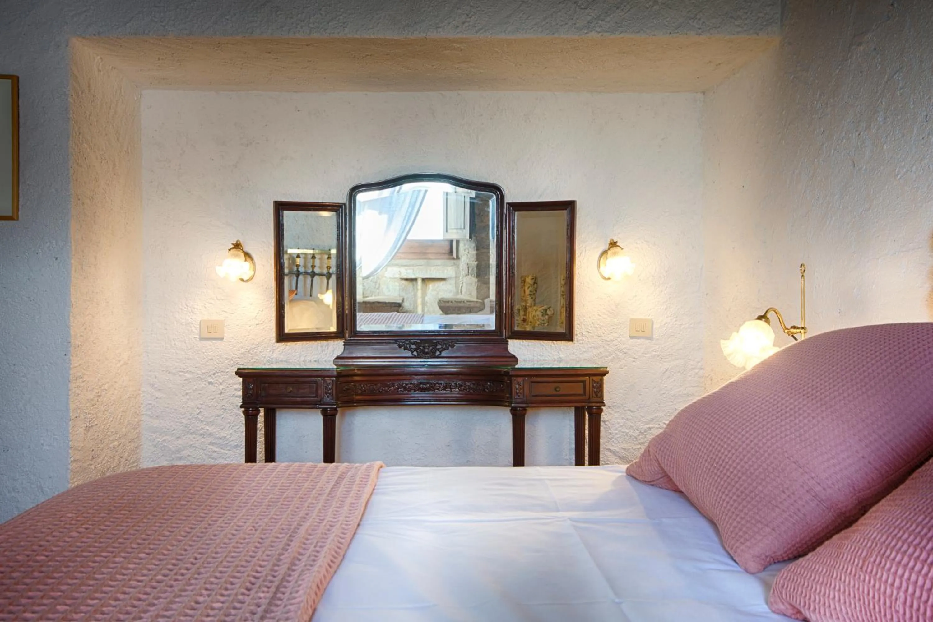 Bed in Masia Can Pou