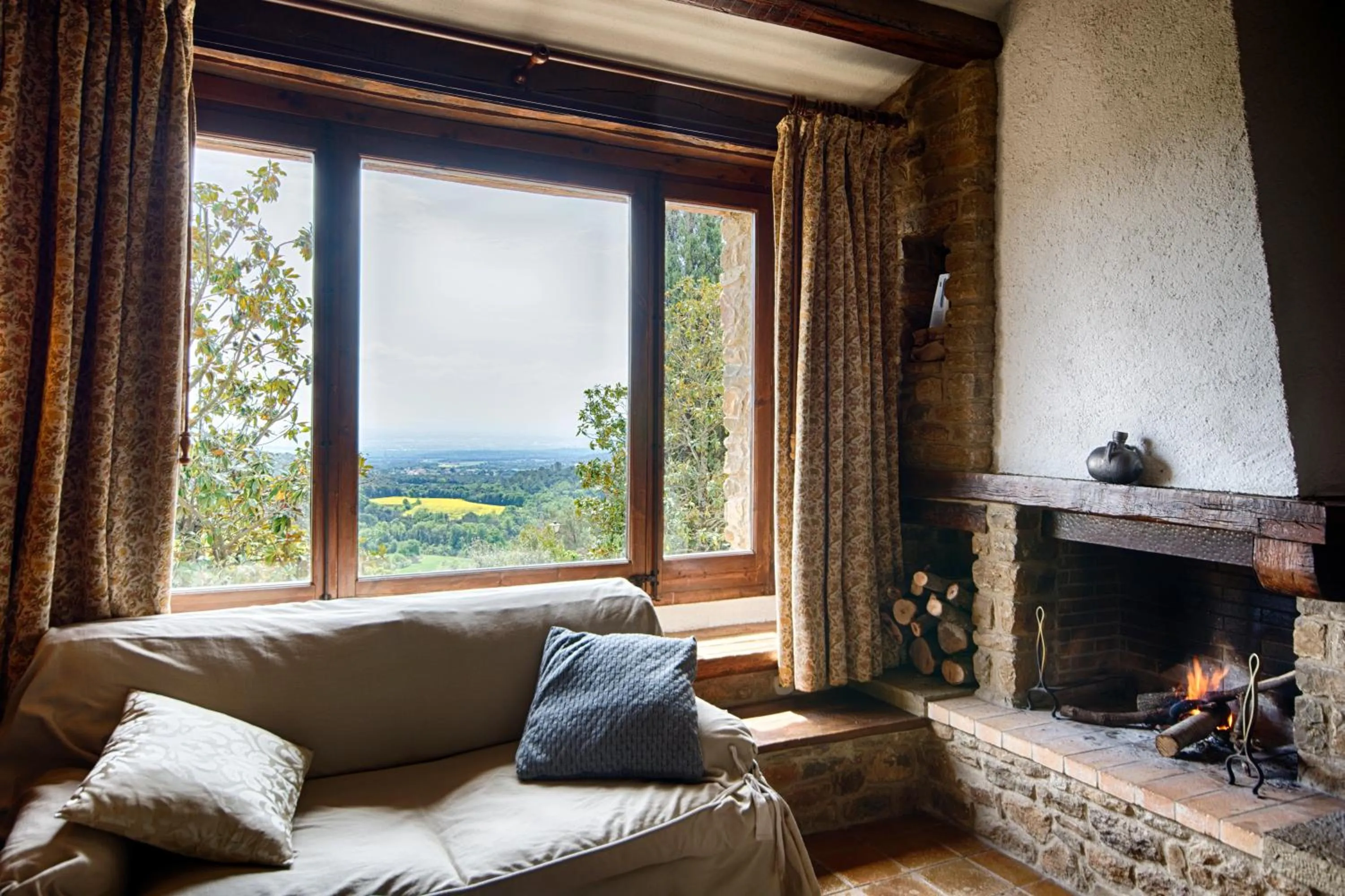 Living room in Masia Can Pou