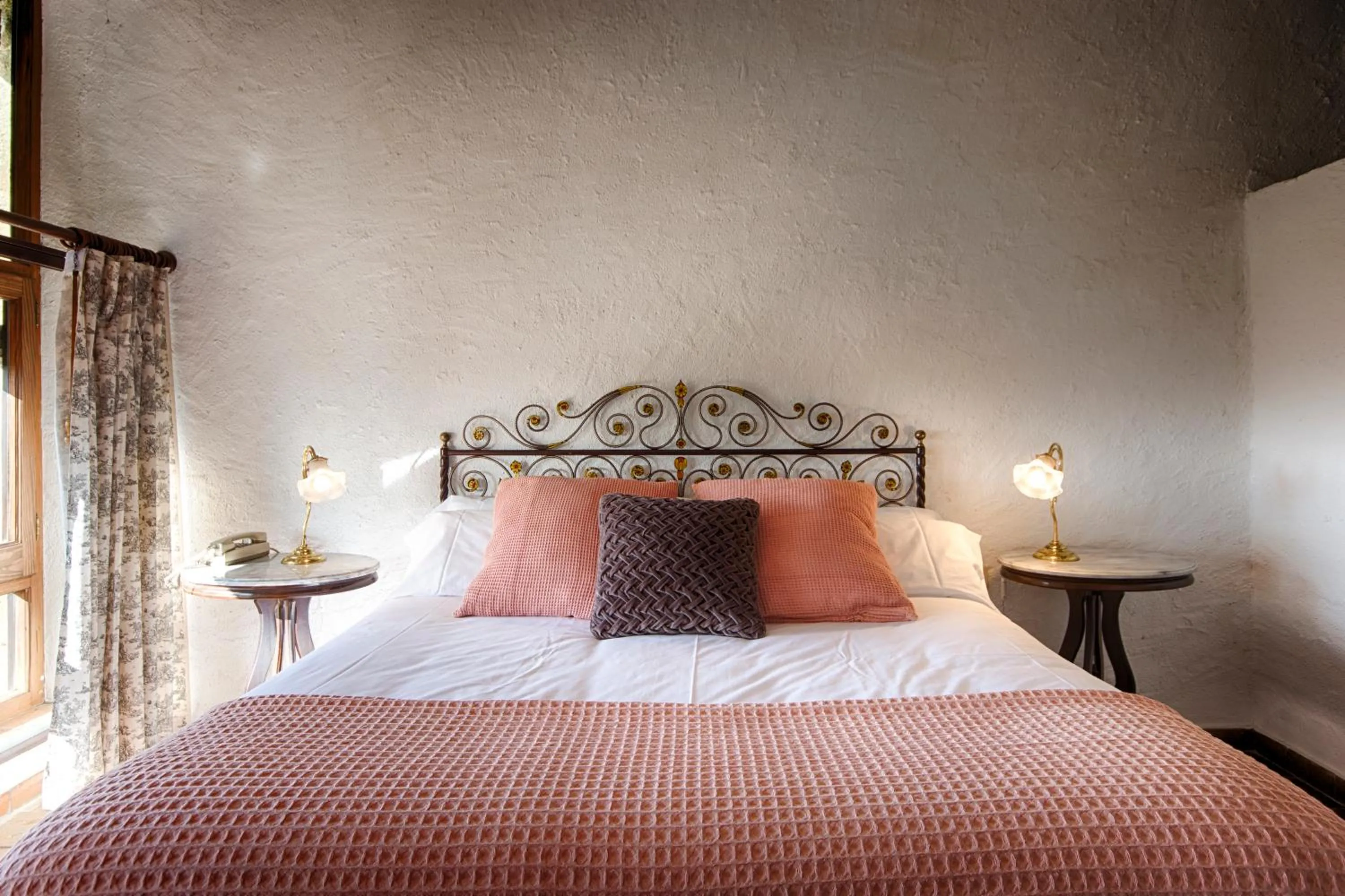 Bedroom, Bed in Masia Can Pou