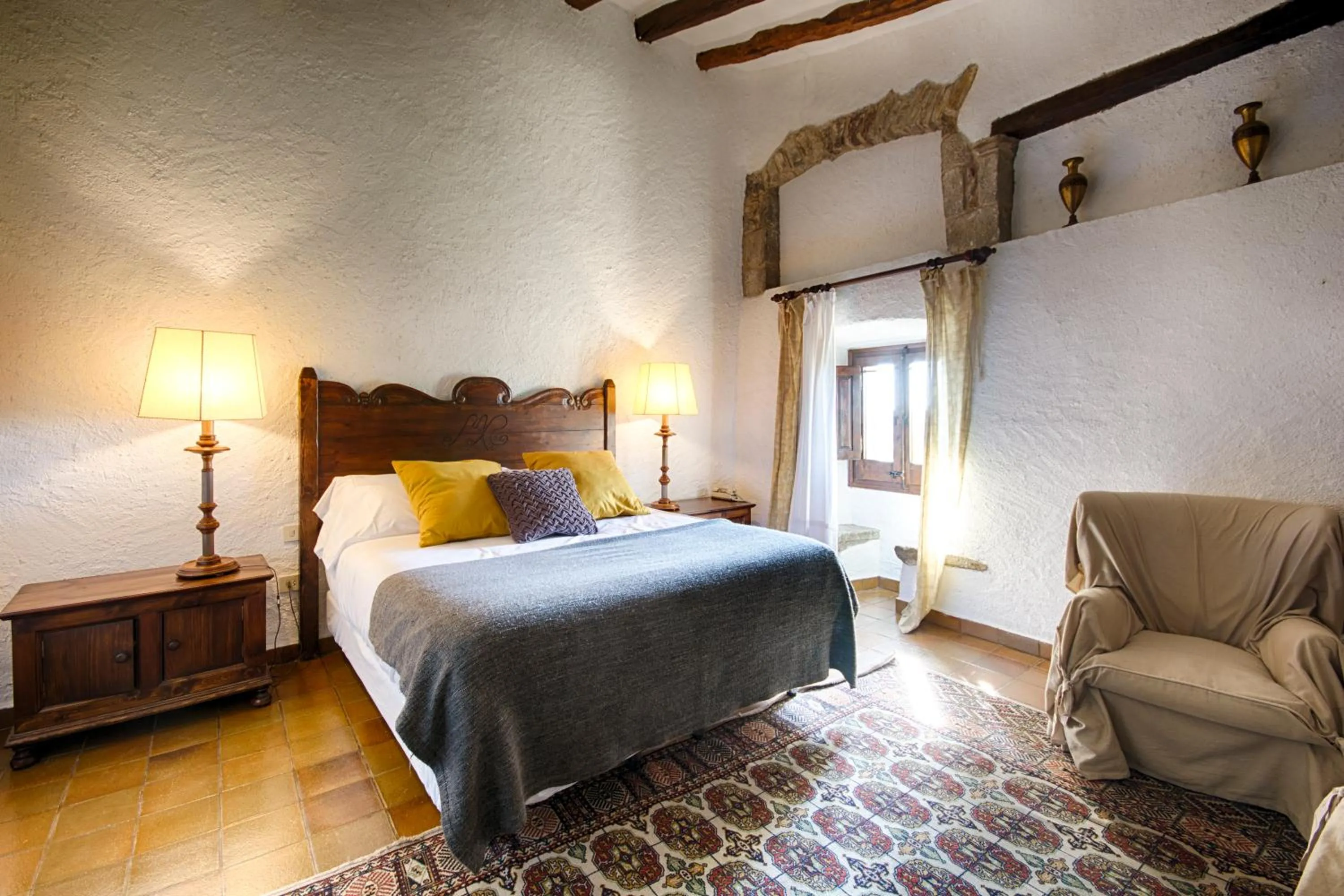 Bedroom, Bed in Masia Can Pou