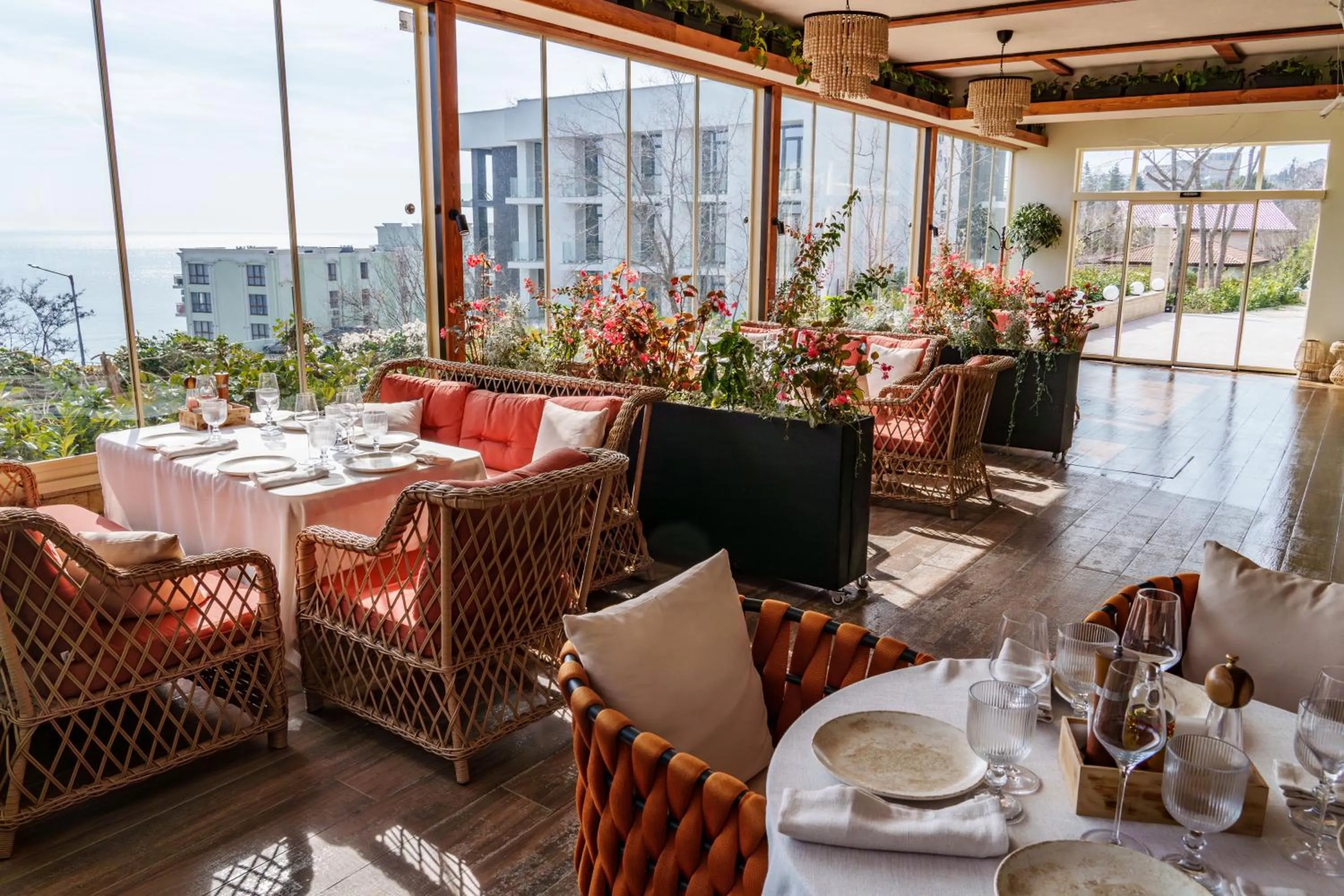 Restaurant/places to eat in Aqua View SPA Boutique Hotel