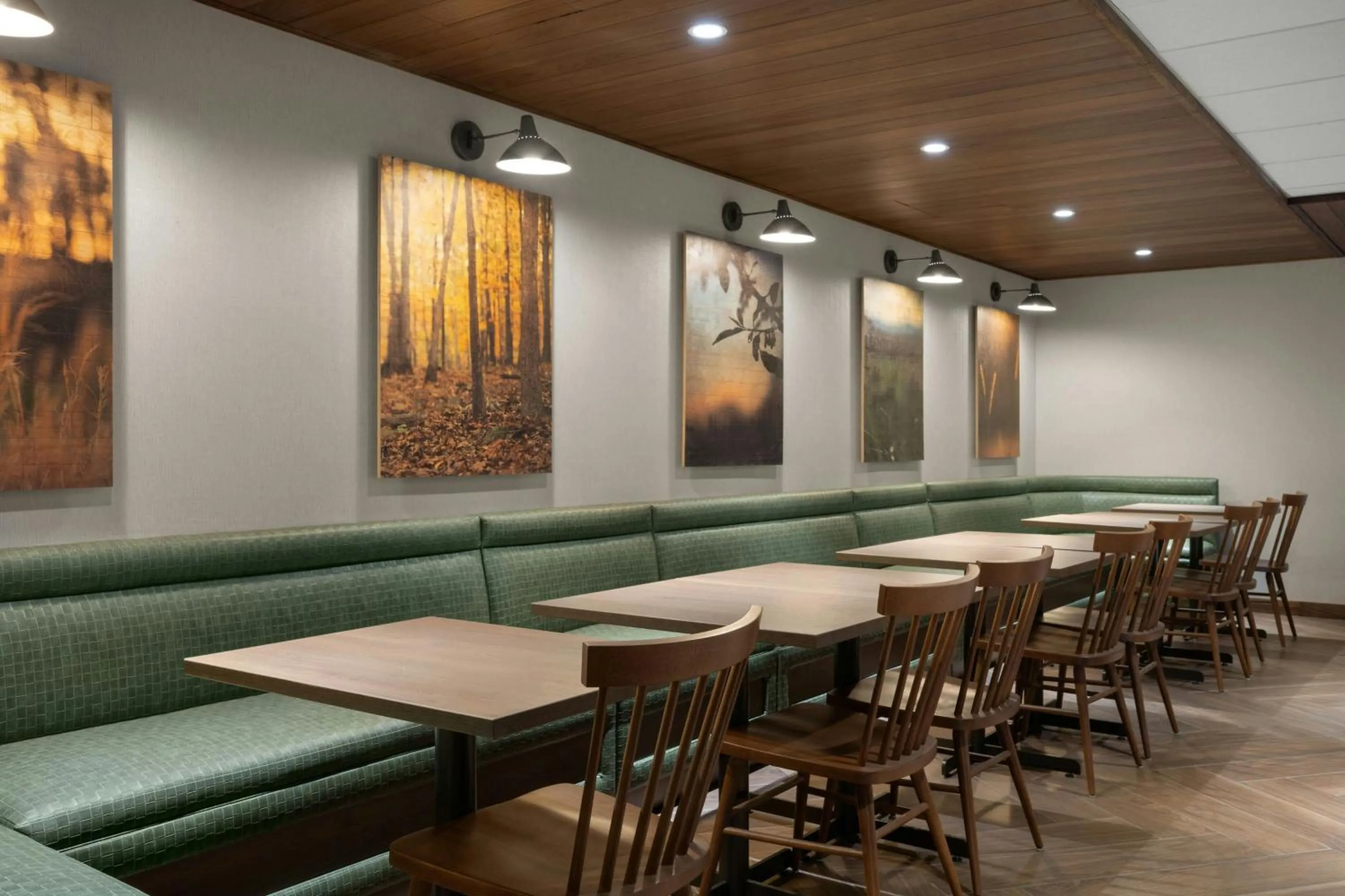 Restaurant/places to eat in Fairfield by Marriott Inn & Suites Helena North