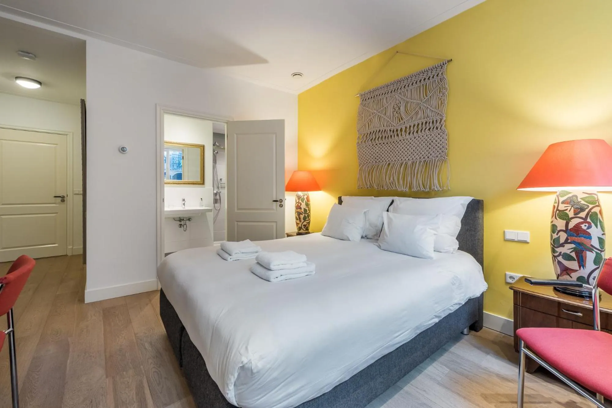 Photo of the whole room in The Old Lady