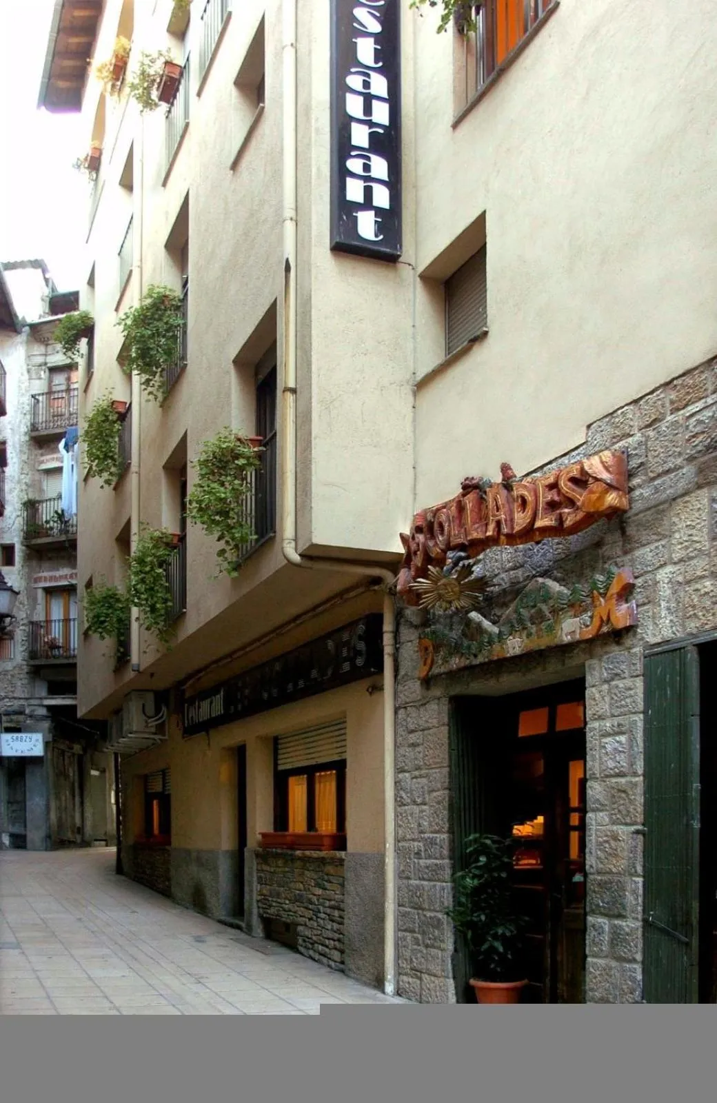 Facade/entrance in Hostal Les Collades