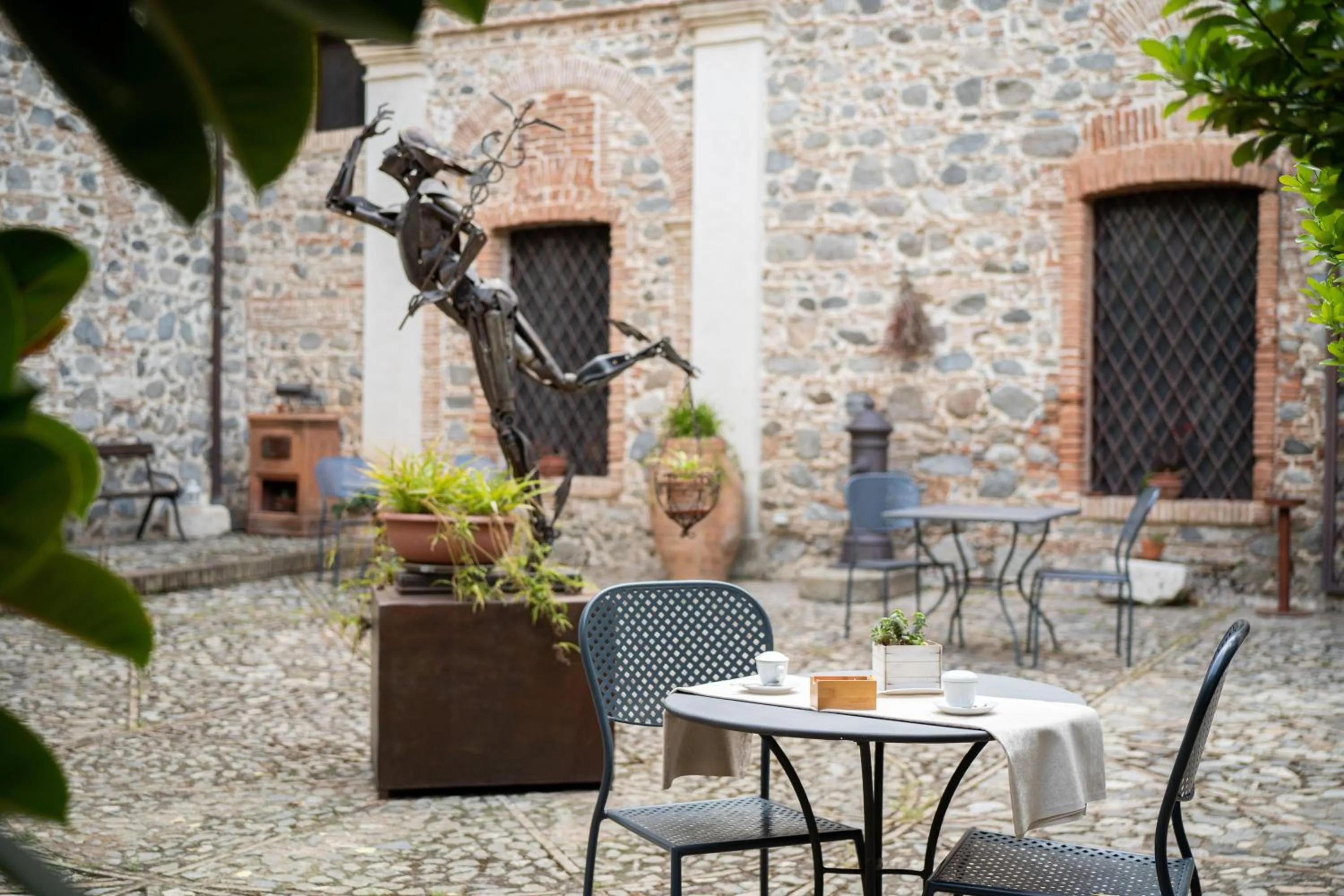 Inner courtyard view in Tenuta Ciminata Greco