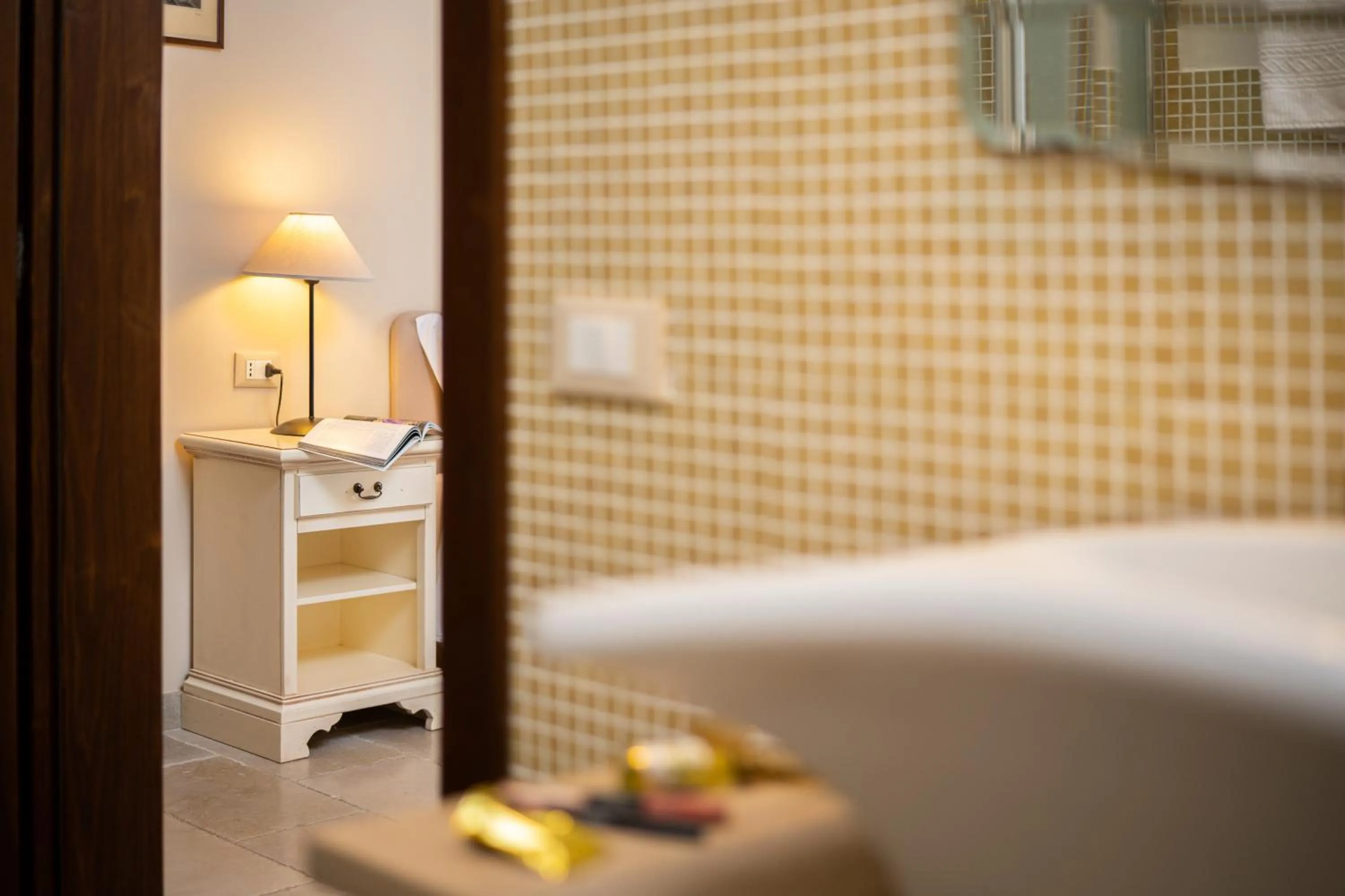 Bathroom, Bed in Tenuta Ciminata Greco
