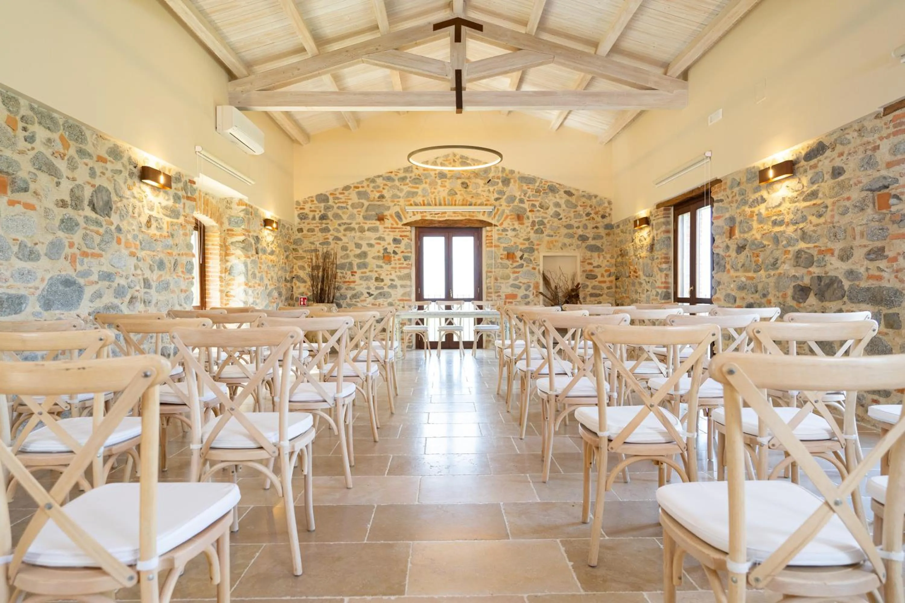 Business facilities in Tenuta Ciminata Greco