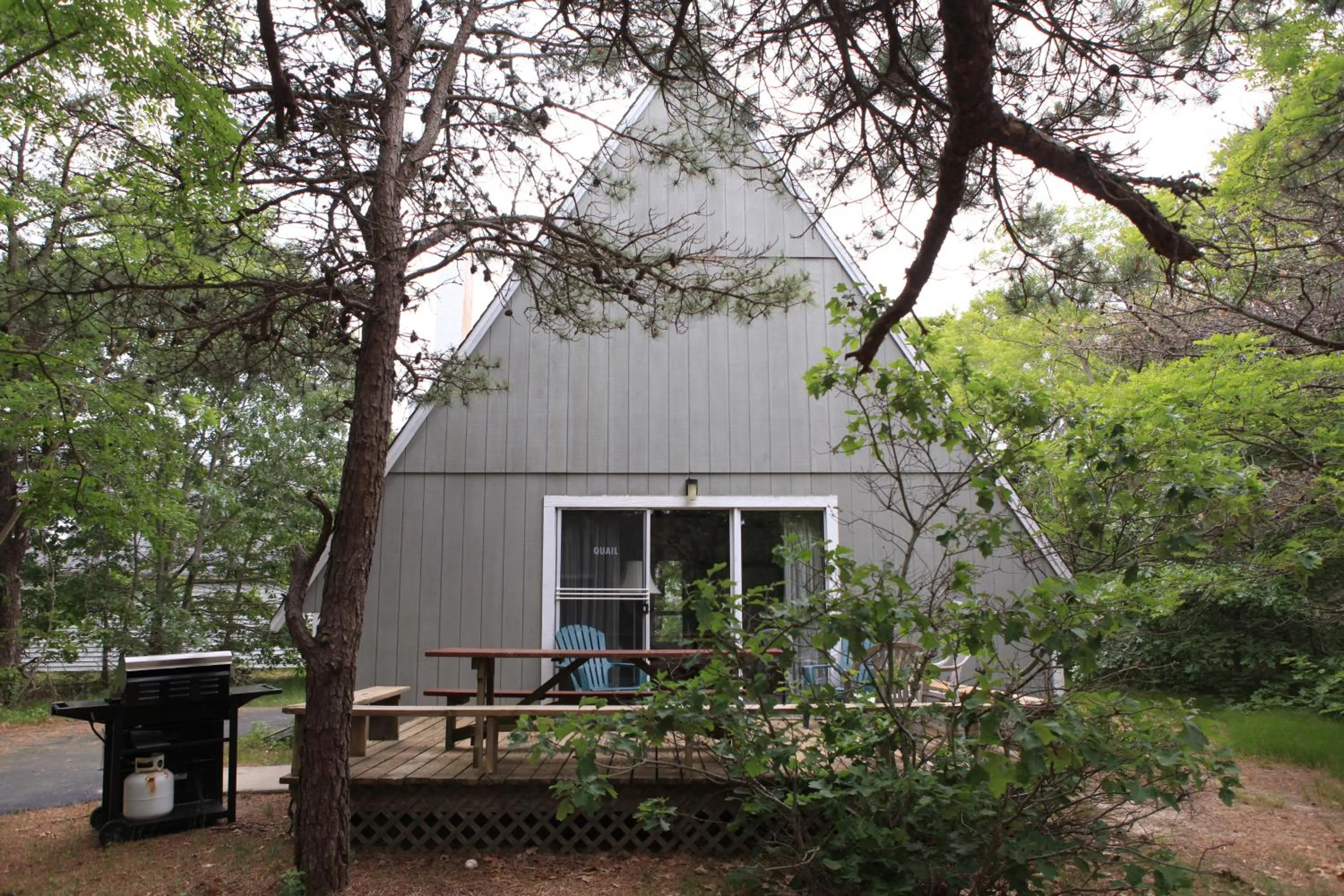 Property building in Self-Sufficient Cottages at Even'tide Resort