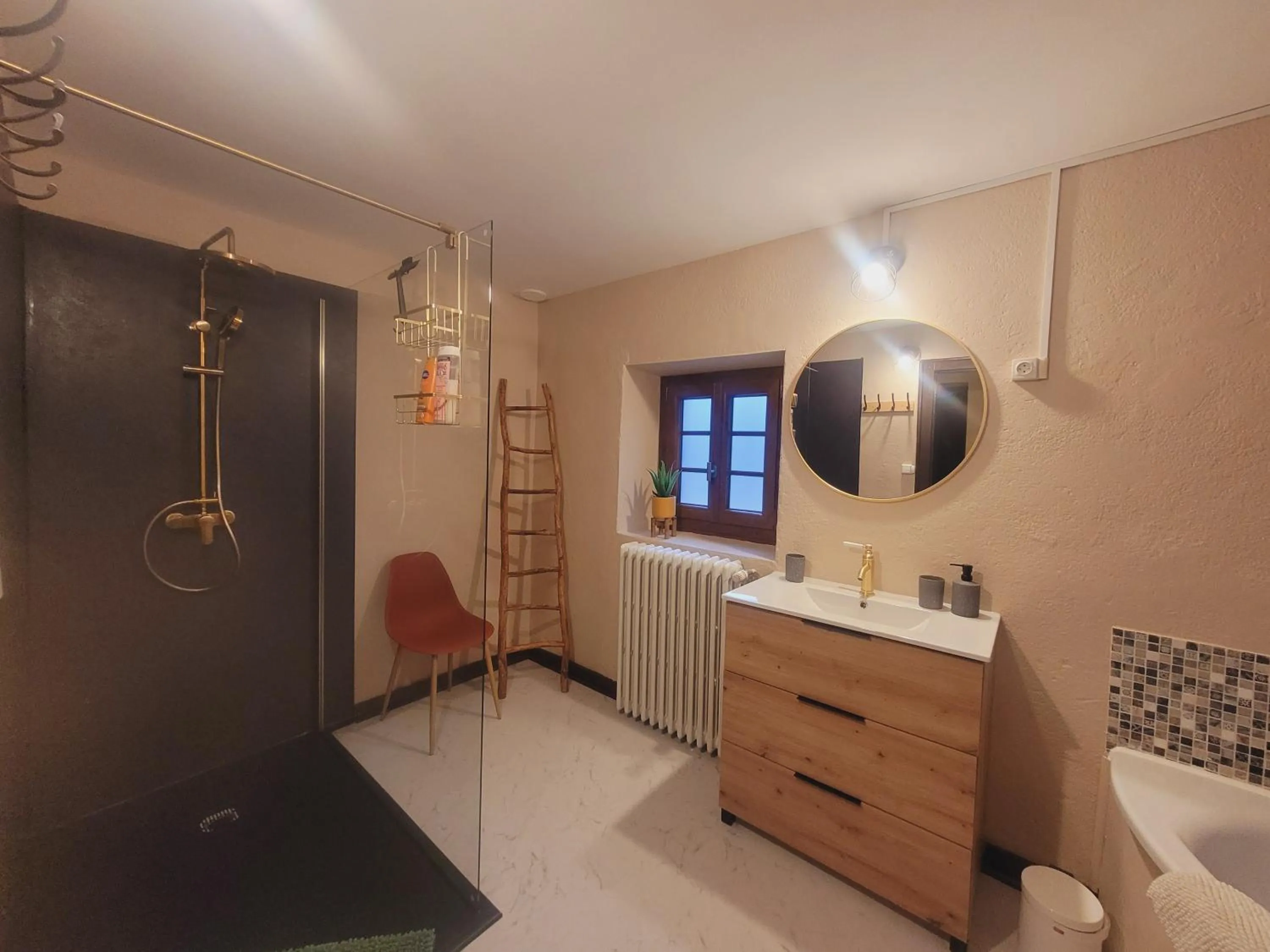 Shower in Chambre d'hôtes Le Puy Maury