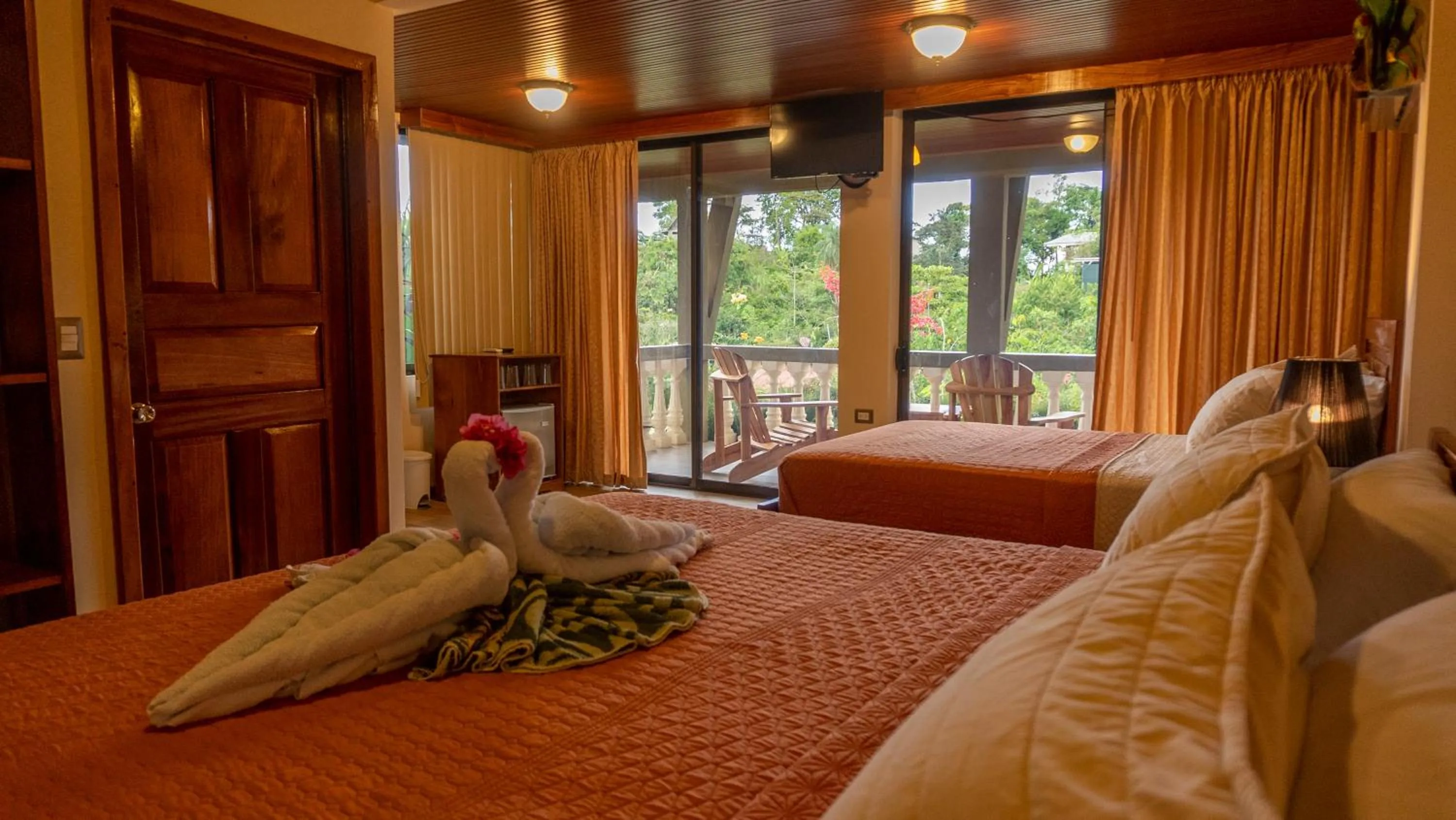 Queen Room with Two Queen Beds in Jacamar Corcovado Drake Bay