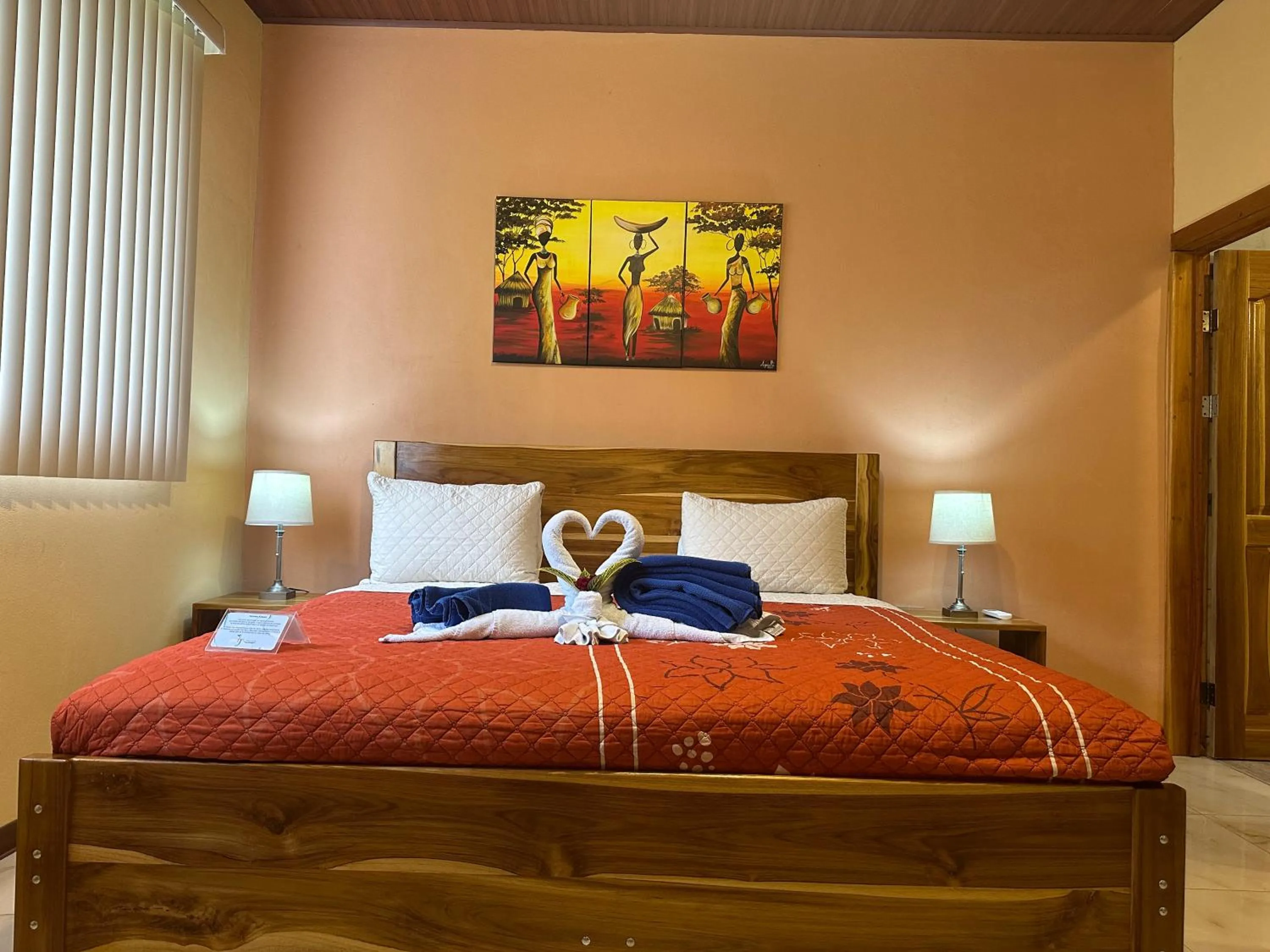 Bed in Jacamar Corcovado Drake Bay