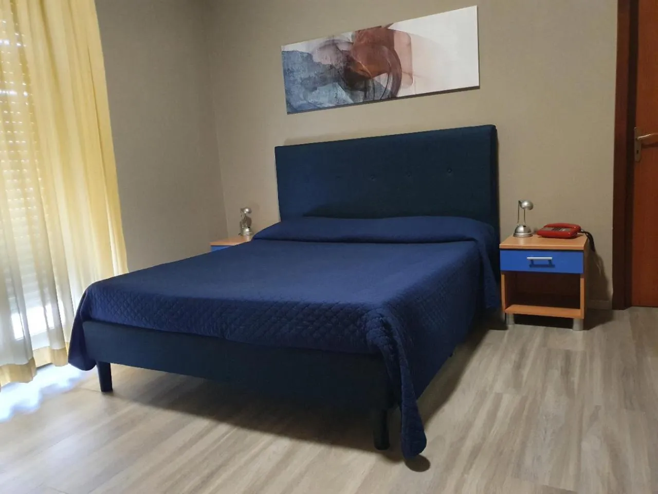 Bedroom, Bed in Dependance La Mouette