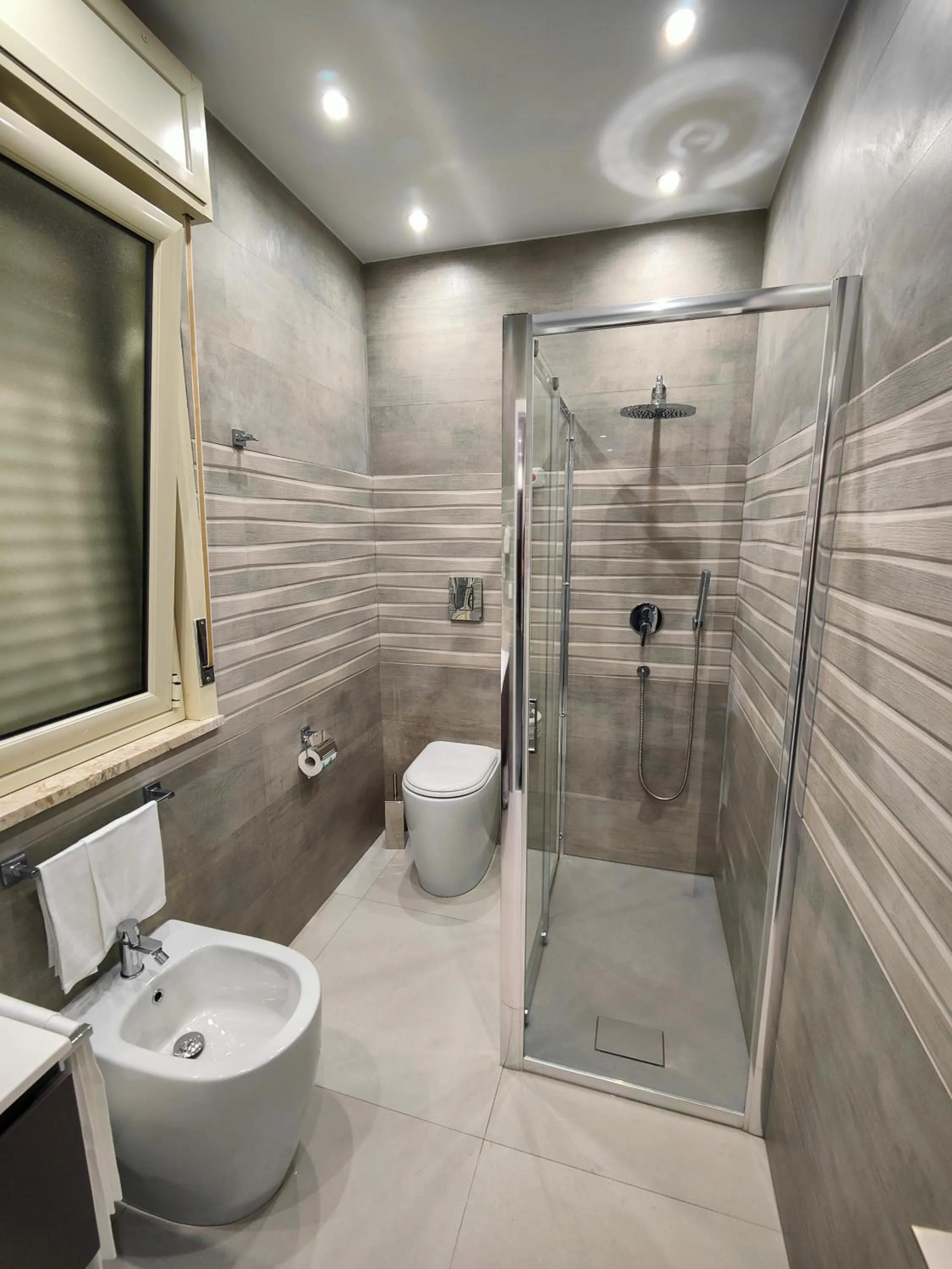 Bathroom in Dependance La Mouette