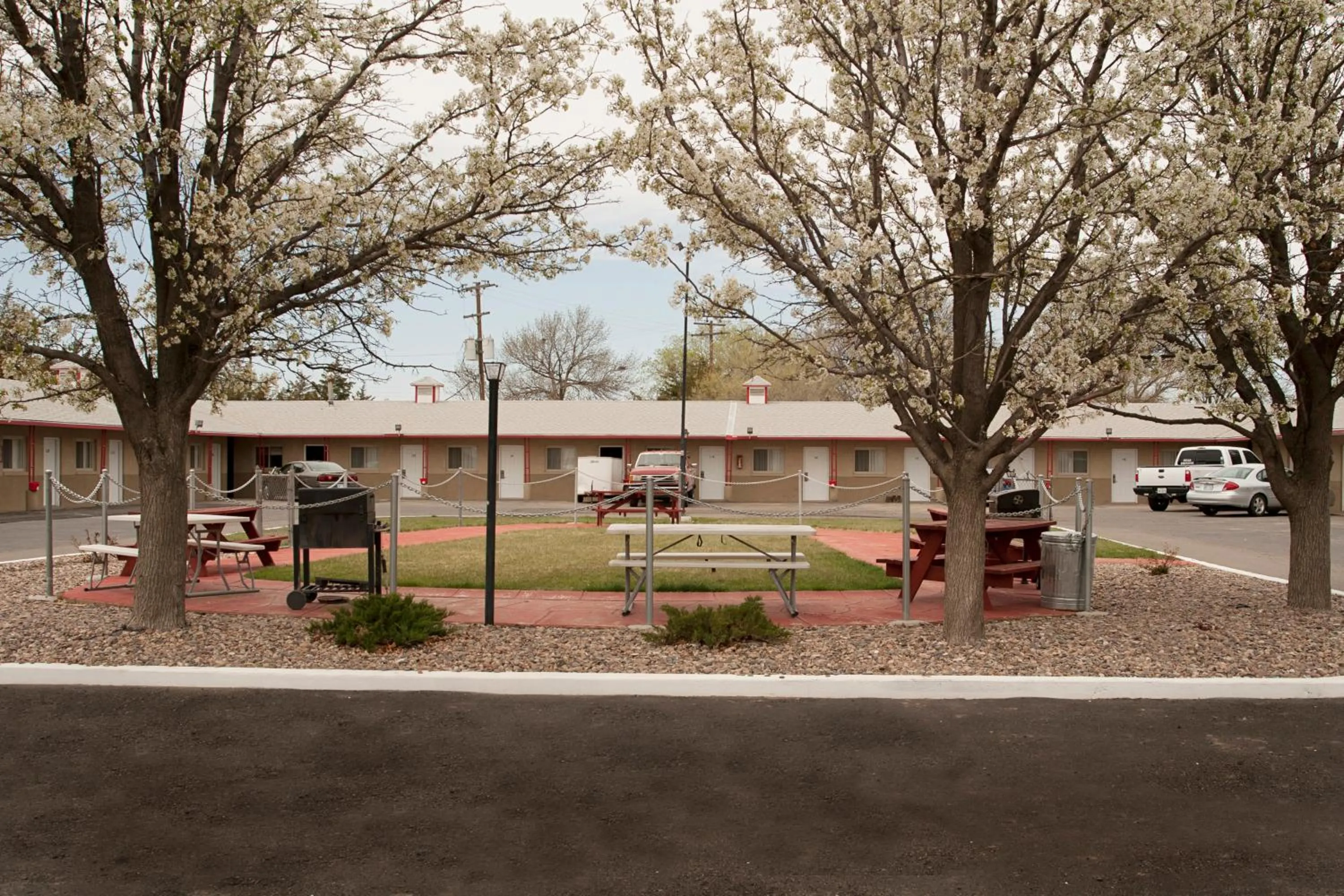 BBQ facilities in Budget Inn & Suites Colby