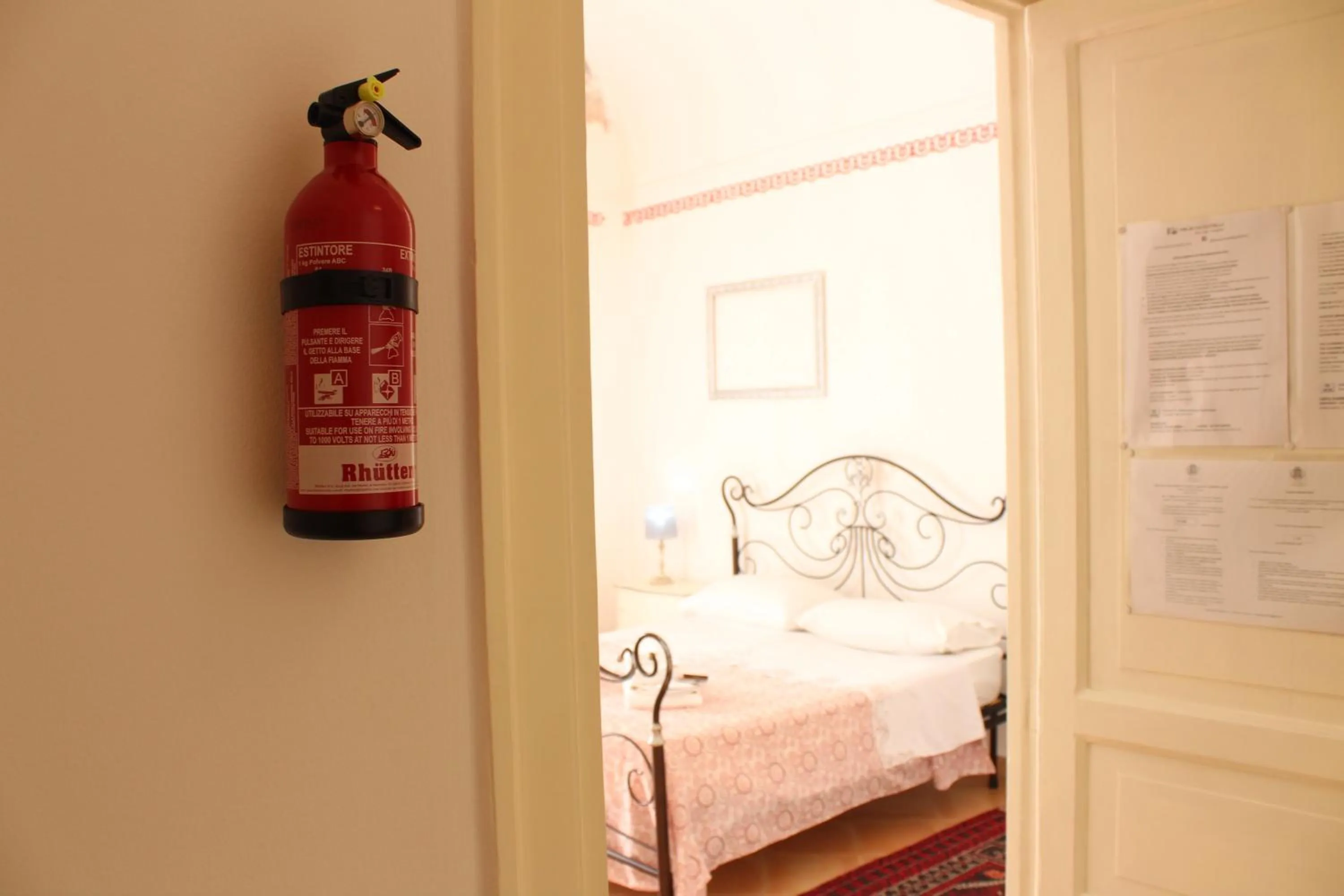 Area and facilities, Bed in BED&BOOK Palazzo Cutelli