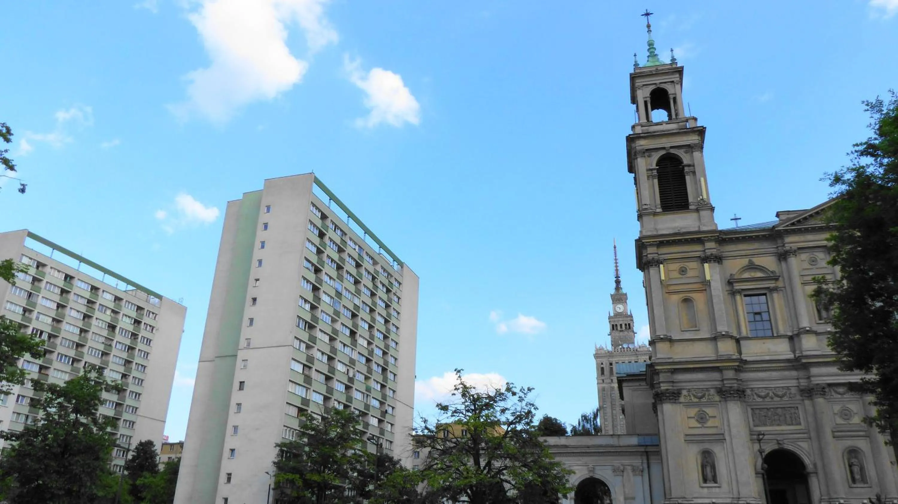 Facade/entrance in Hosapartments City Center