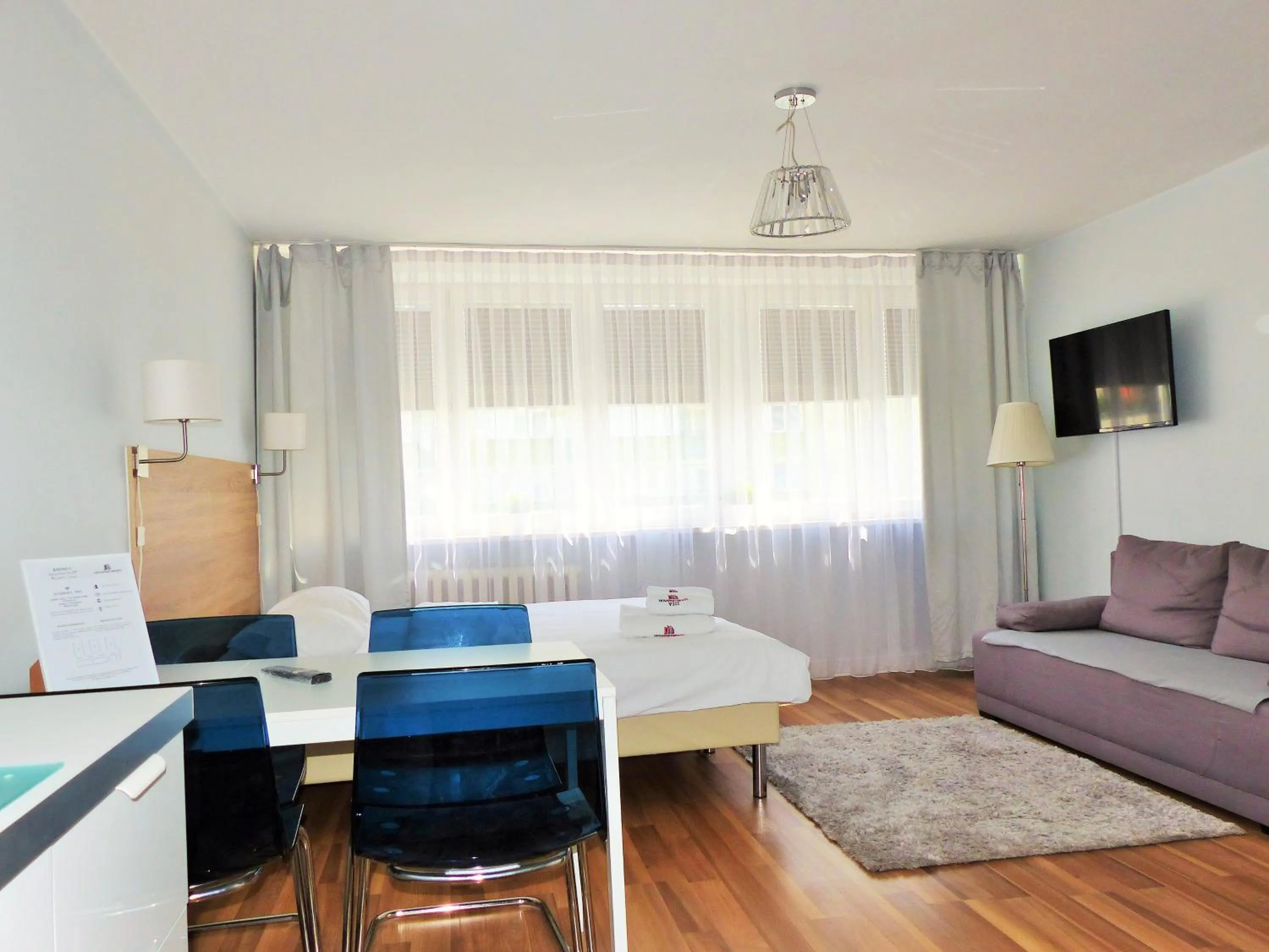 TV and multimedia in Hosapartments City Center