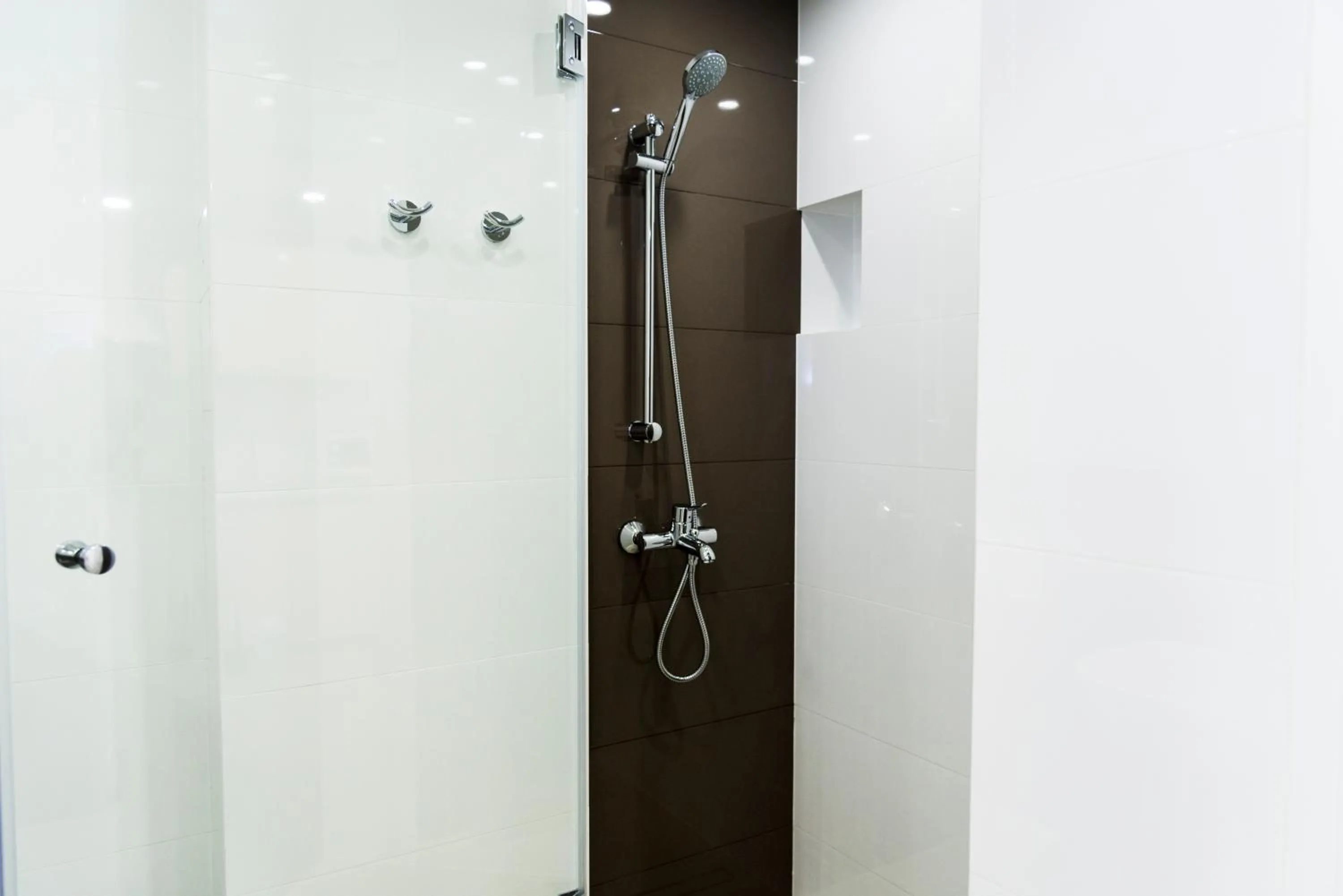 Shower in Hosapartments City Center