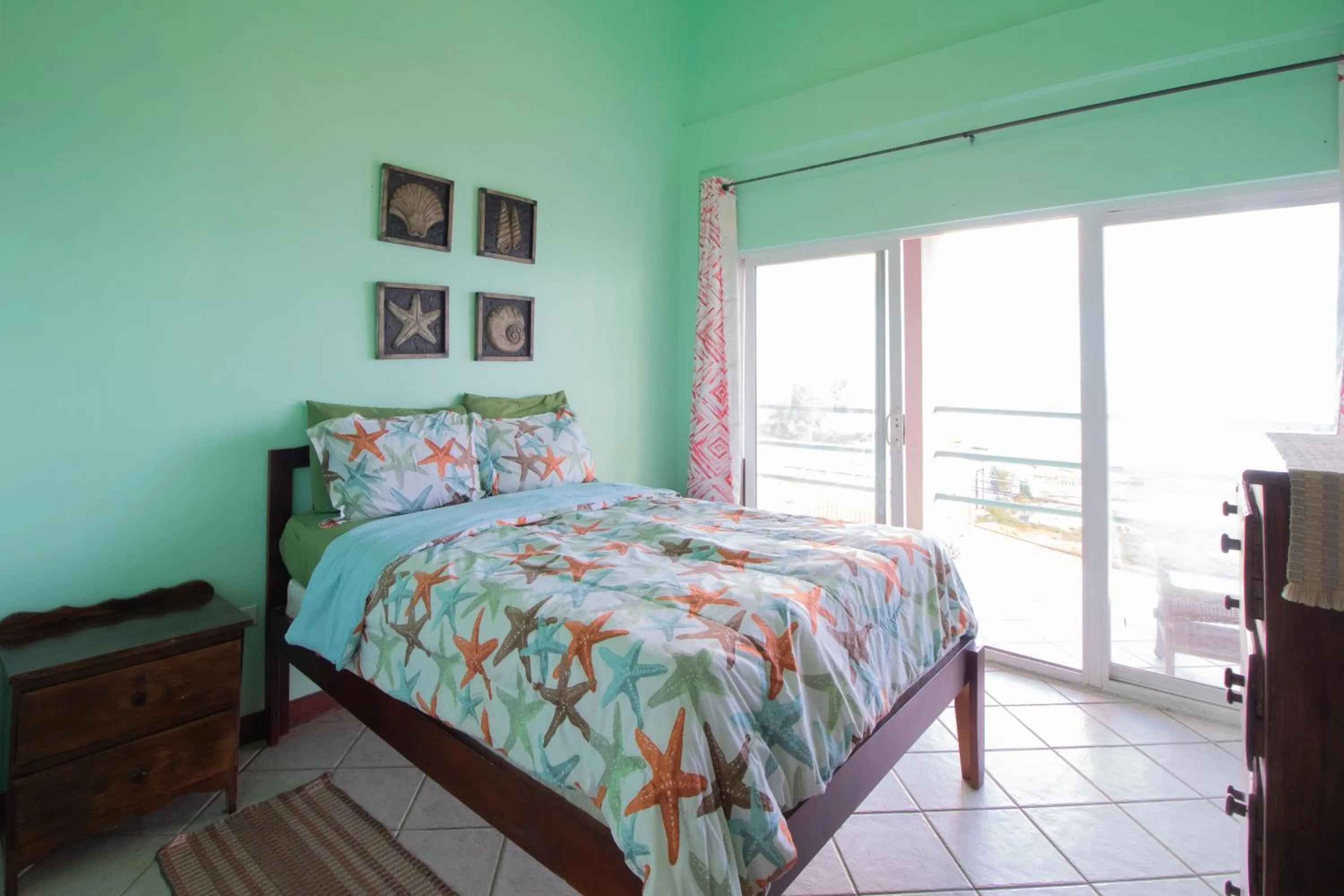 Bed in Suite E303 Mara Laguna