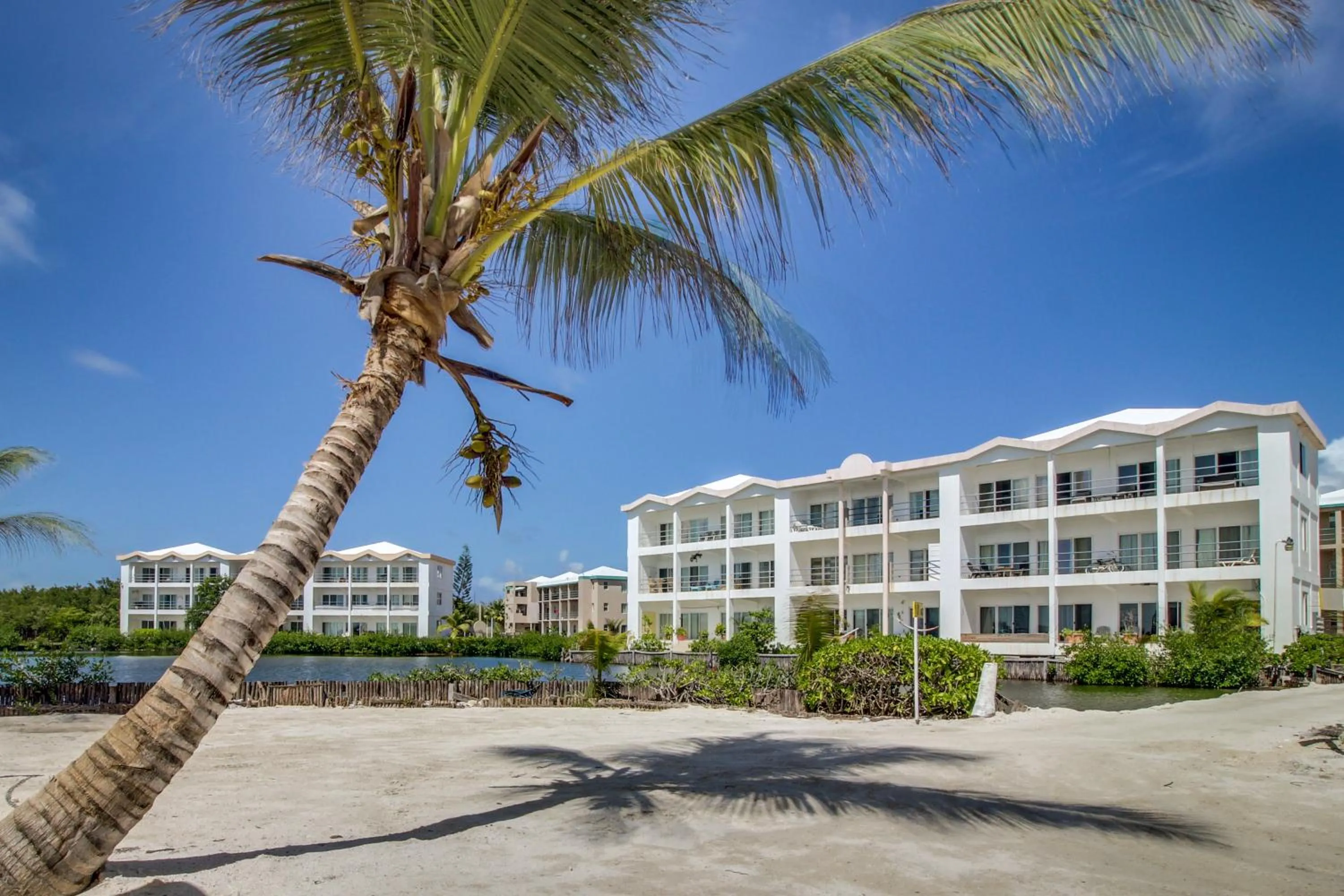 Suite E301 Mara Laguna