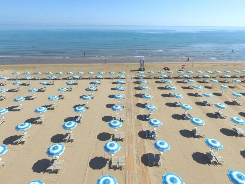 Beach in Baia Degli Aranci Suite & Apartments